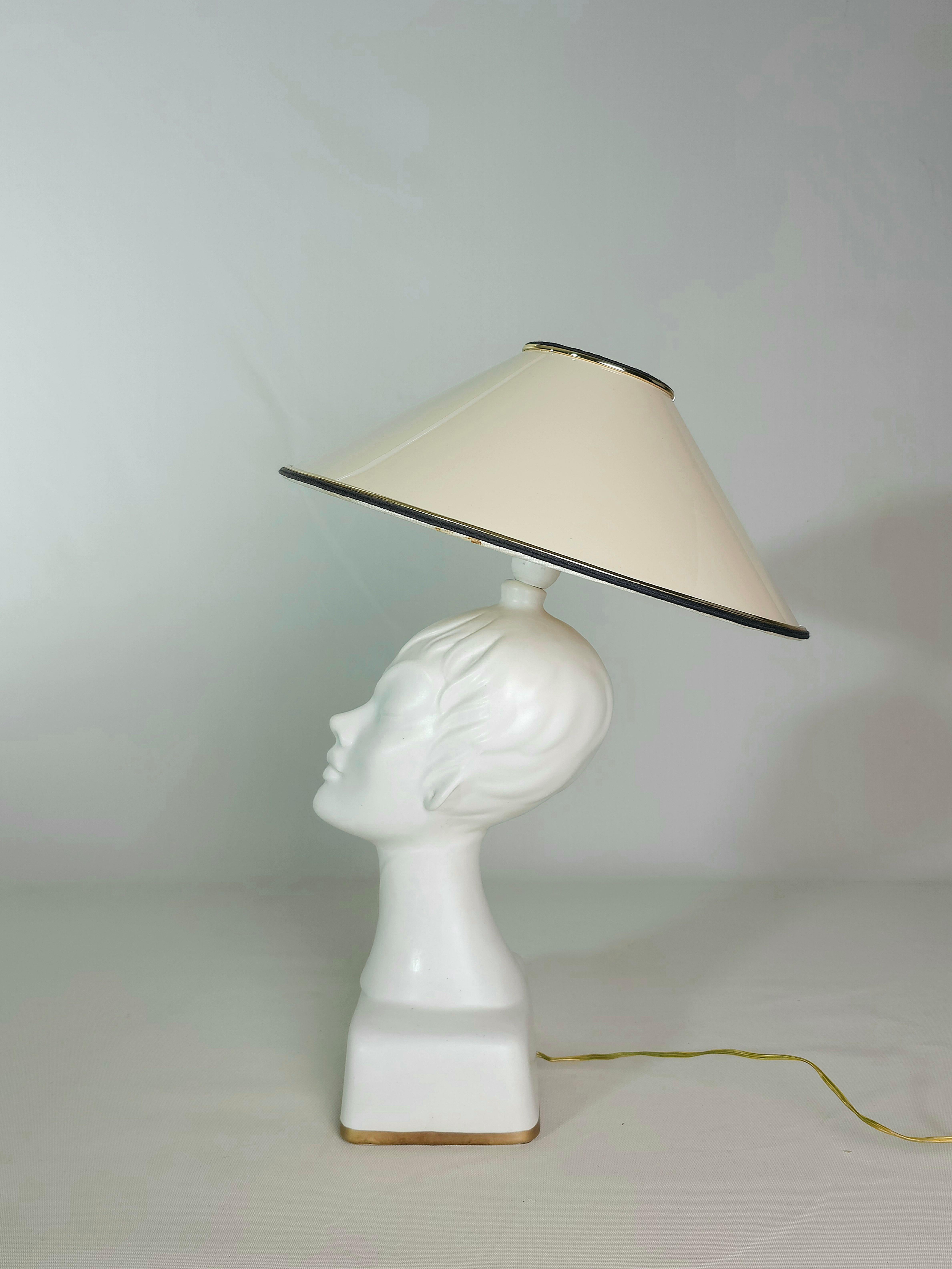 Tischlampe Keramik Kunststoff Material Sicas Midcentury Modern Italienisches Design 1960er Jahre (20. Jahrhundert) im Angebot