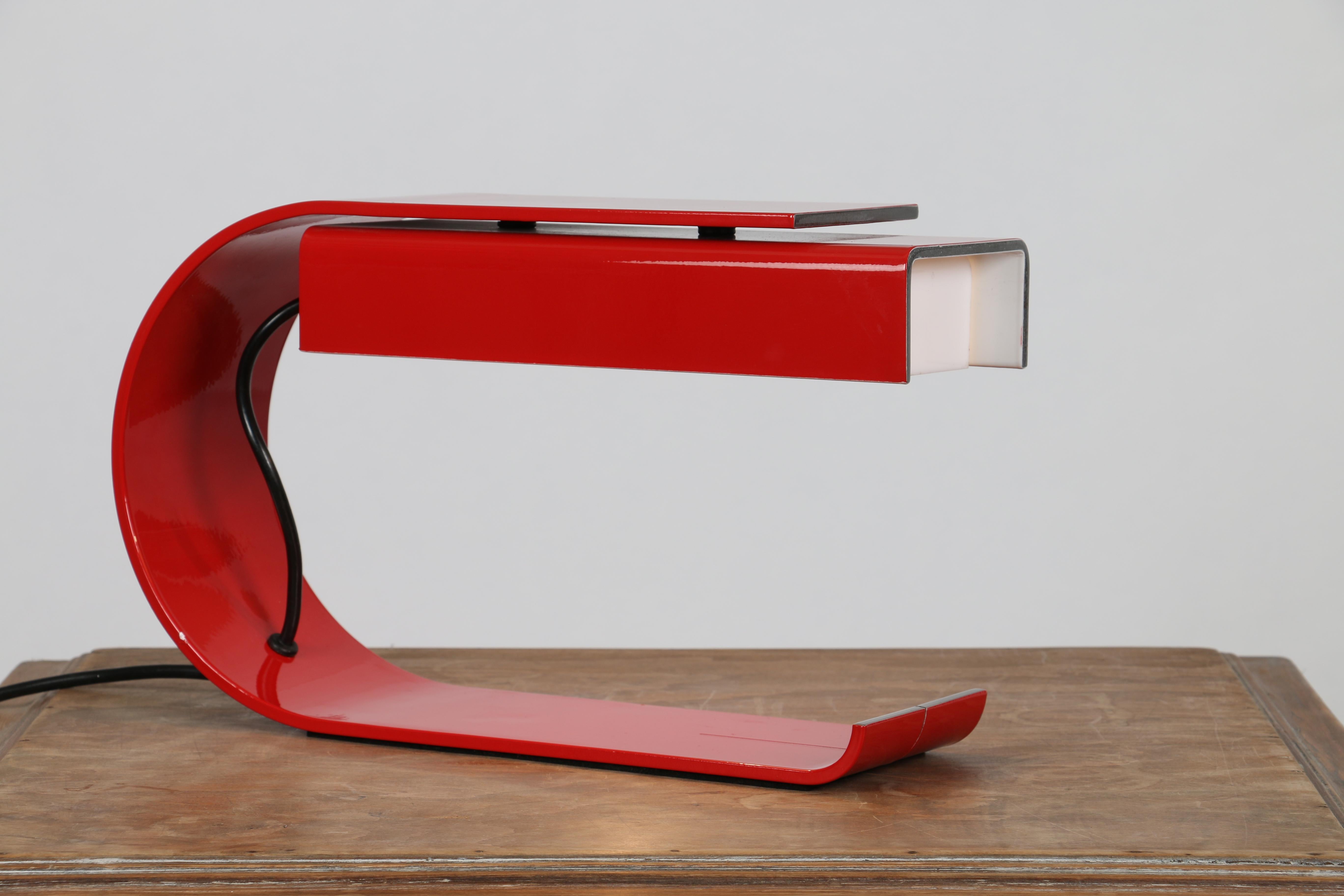 Industrial Table lamp CG01 Classic RED designed in 1968 For Sale