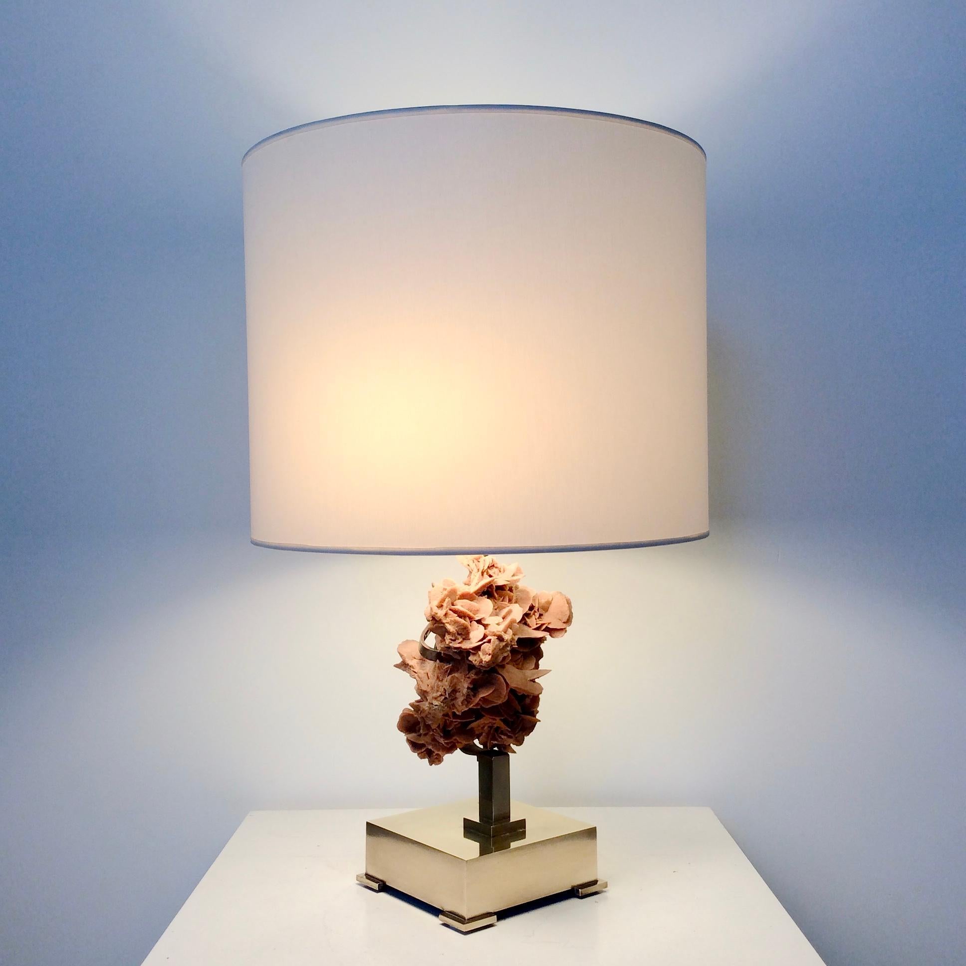 Table Lamp, Desert Rose and Brass, by Willy Daro, circa 1970, Belgium In Good Condition In Brussels, BE