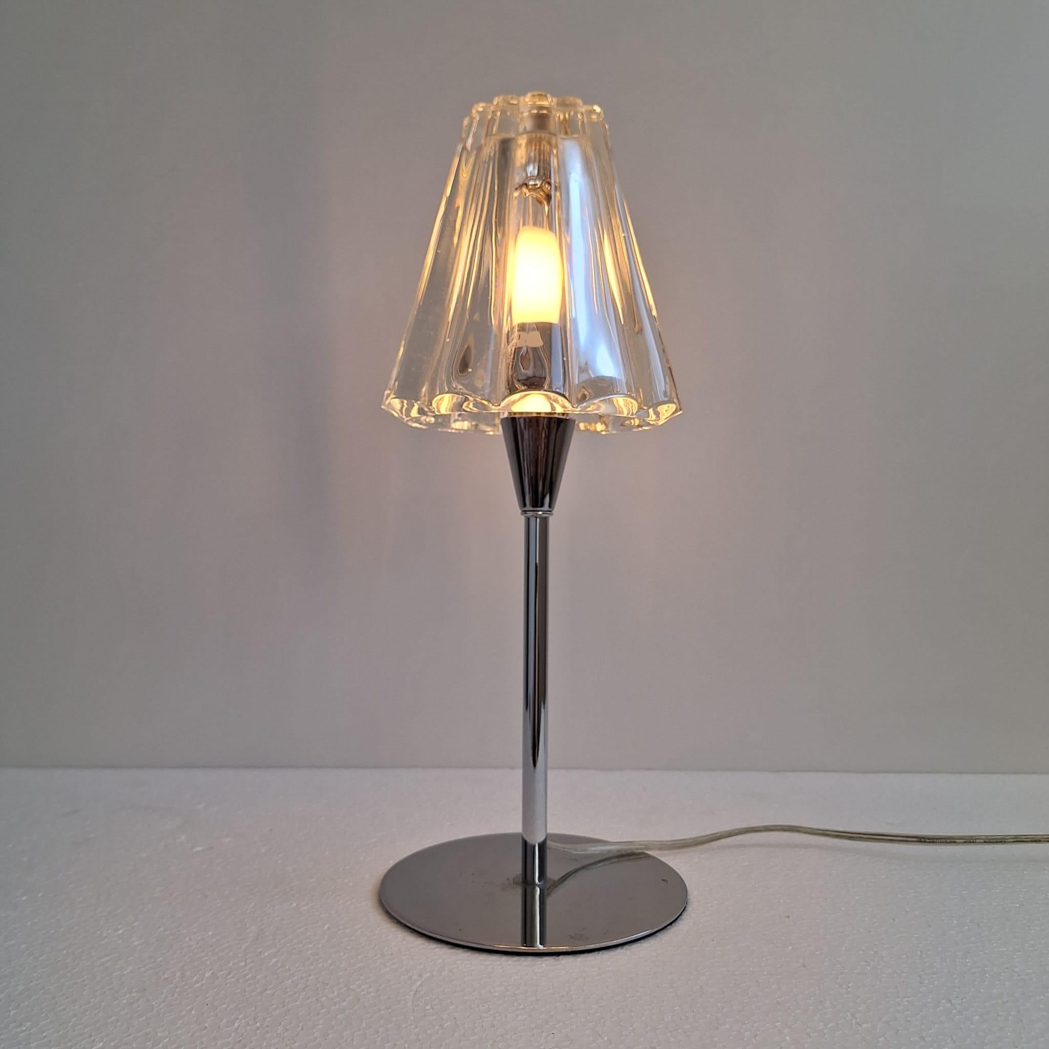 Table lamp design by Cristian Cubiña for Almalight en venta 10