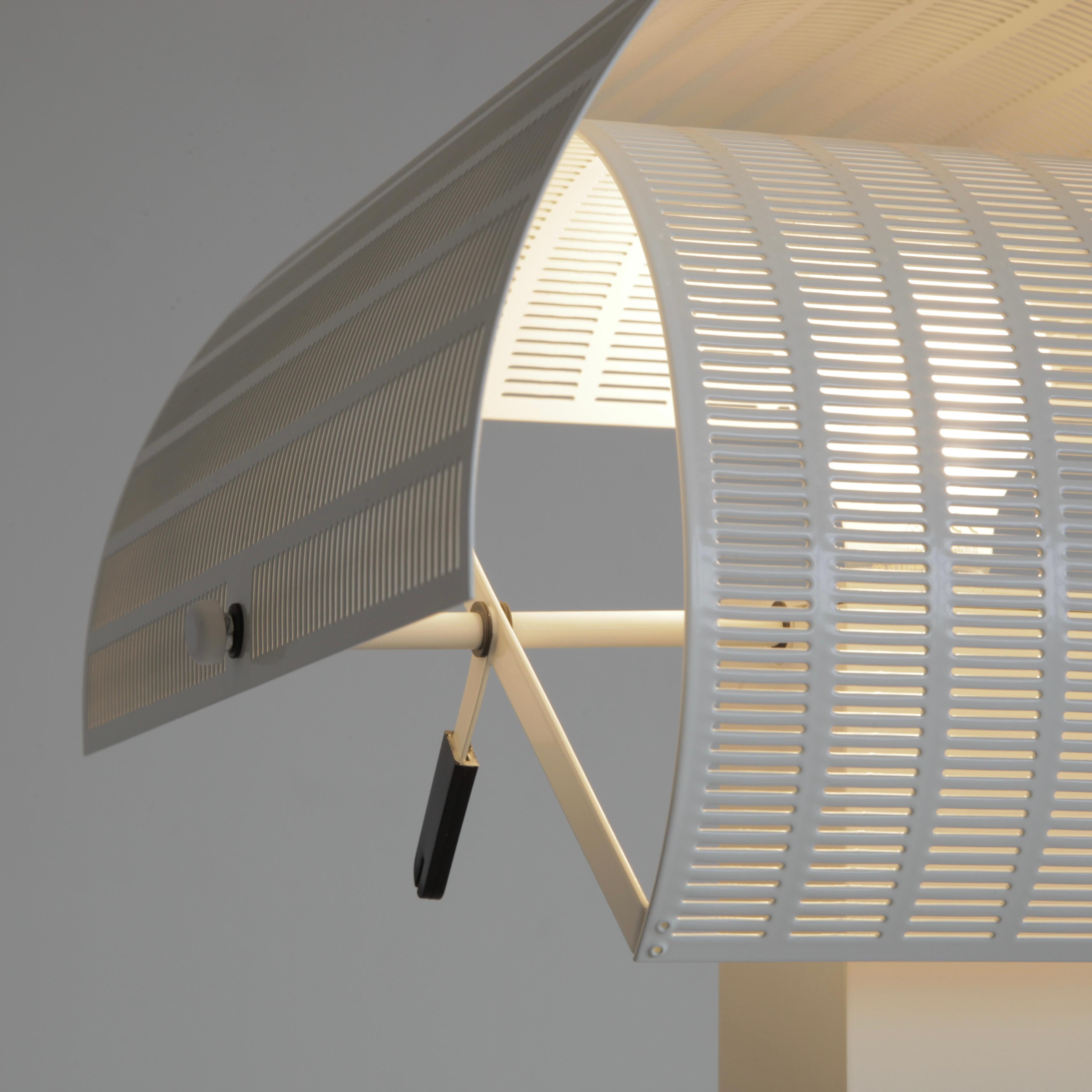 Postmoderno Lampada da tavolo disegnata da Mario BOTTA per Artemide, 1986 in vendita