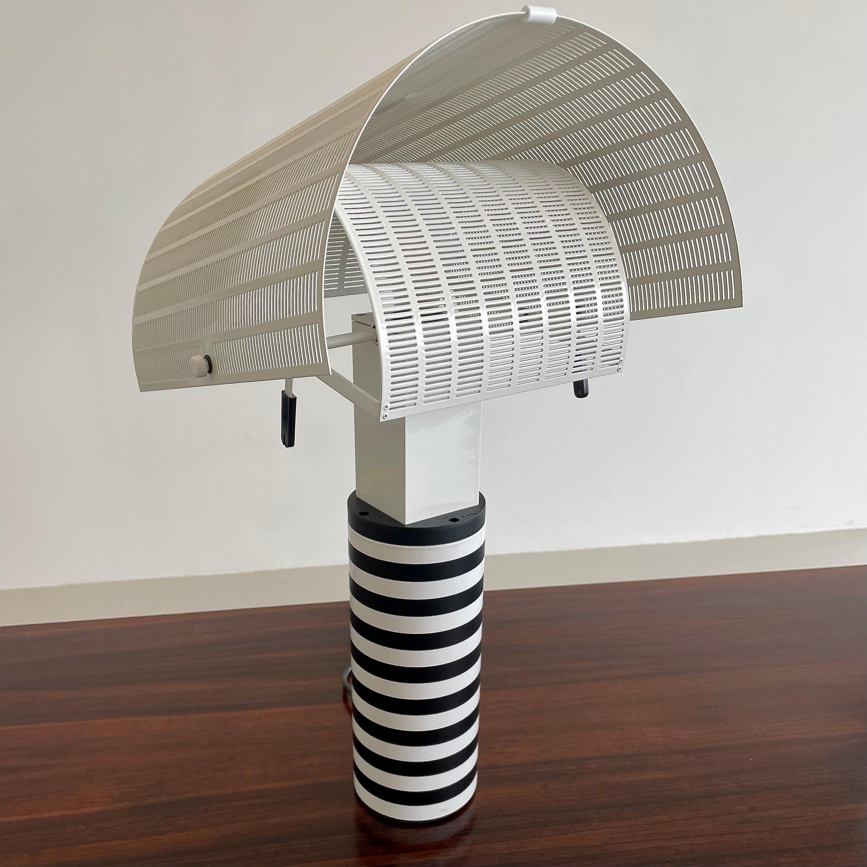 Lampada da tavolo disegnata da Mario BOTTA per Artemide, 1986 In condizioni buone in vendita a Berlin, Berlin