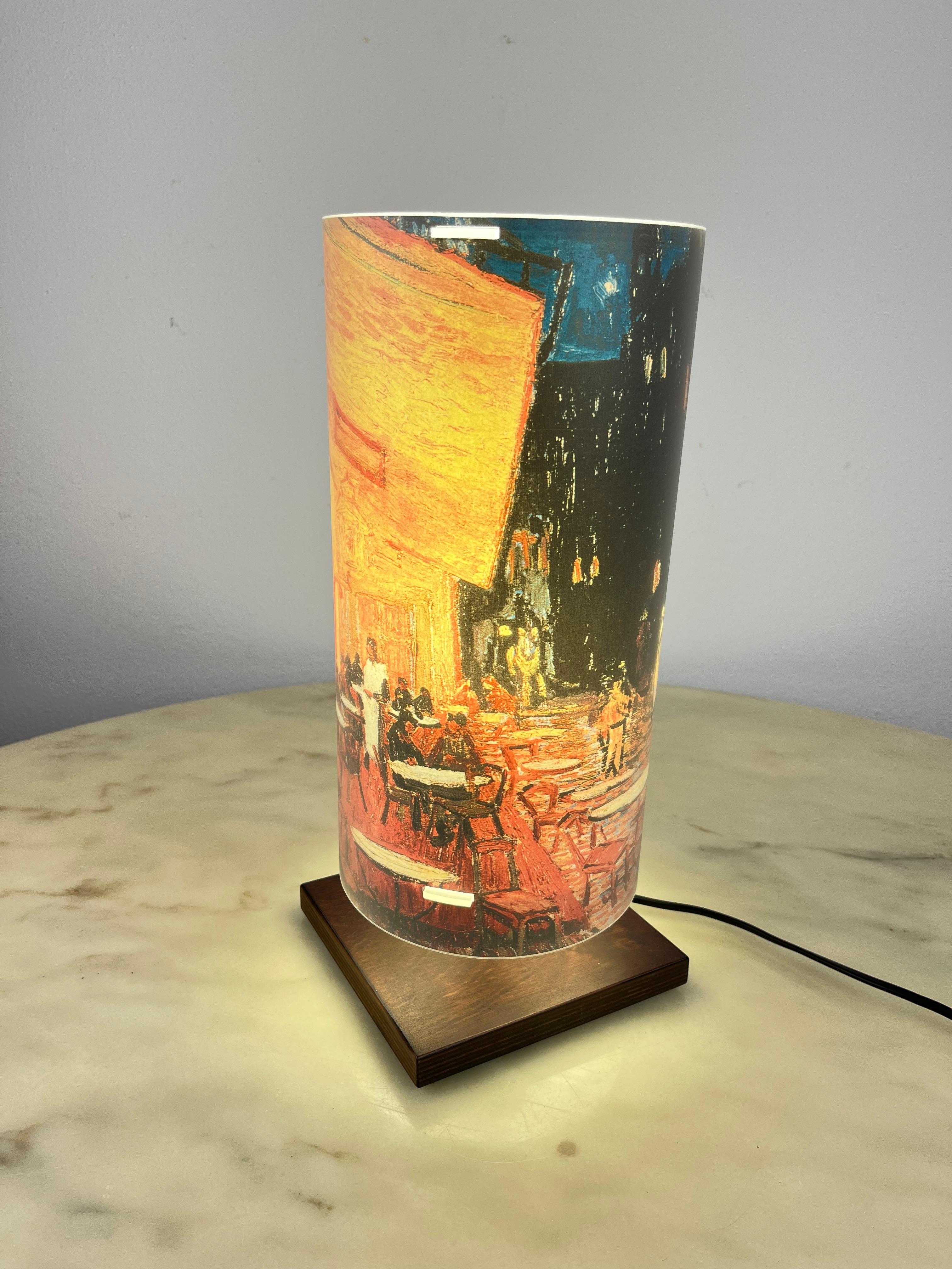 Italian Table Lamp, Diffuser Finish in Decorated Polilux, Italy, 1990s For Sale