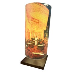 Lámpara de sobremesa, difusor acabado en Polilux decorado, Italia, años 90