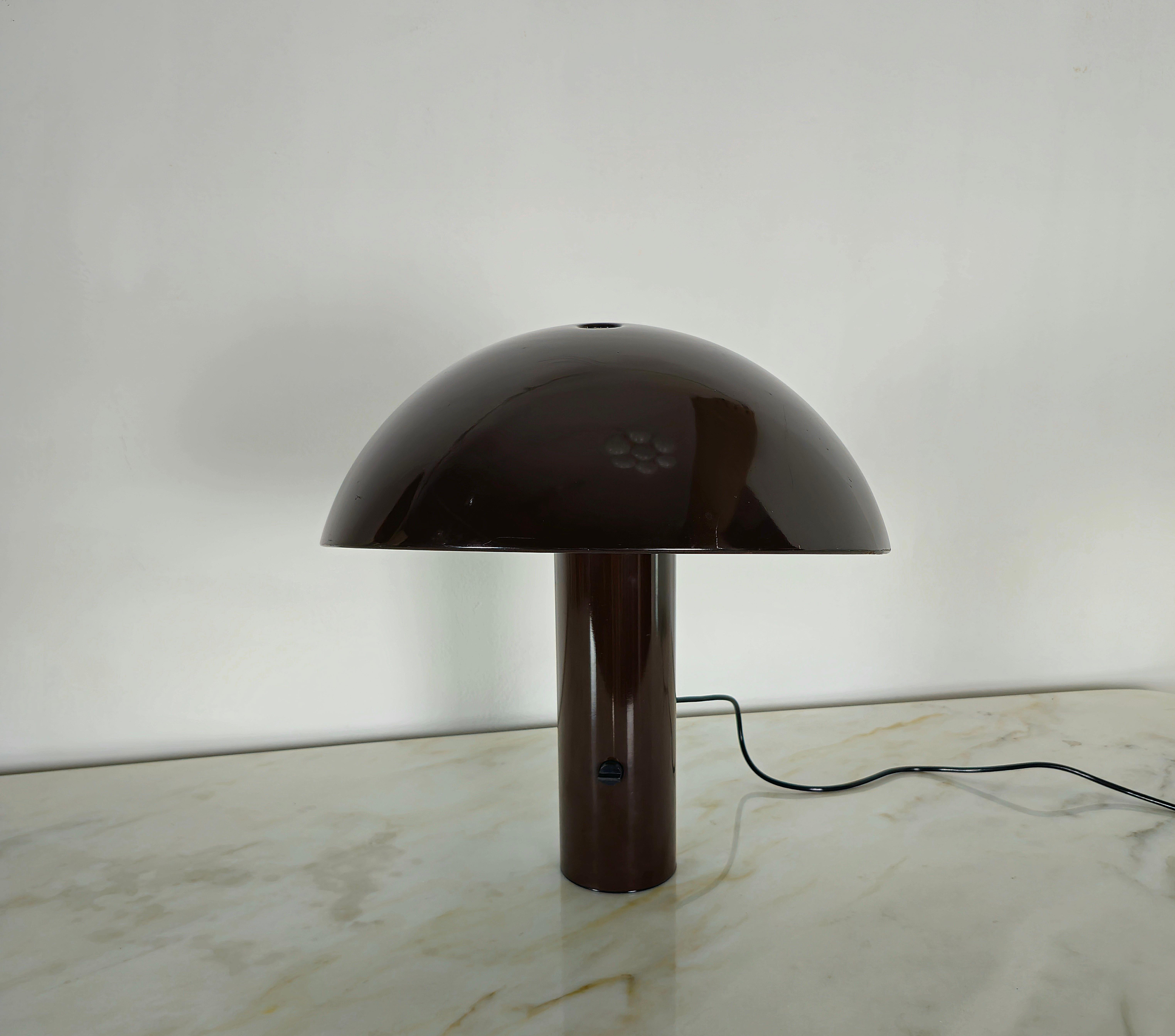 Table Lamp Enamelled Steel Franco Mirenzi for Valenti Luce Midcentury Italy 1970 In Fair Condition For Sale In Palermo, IT