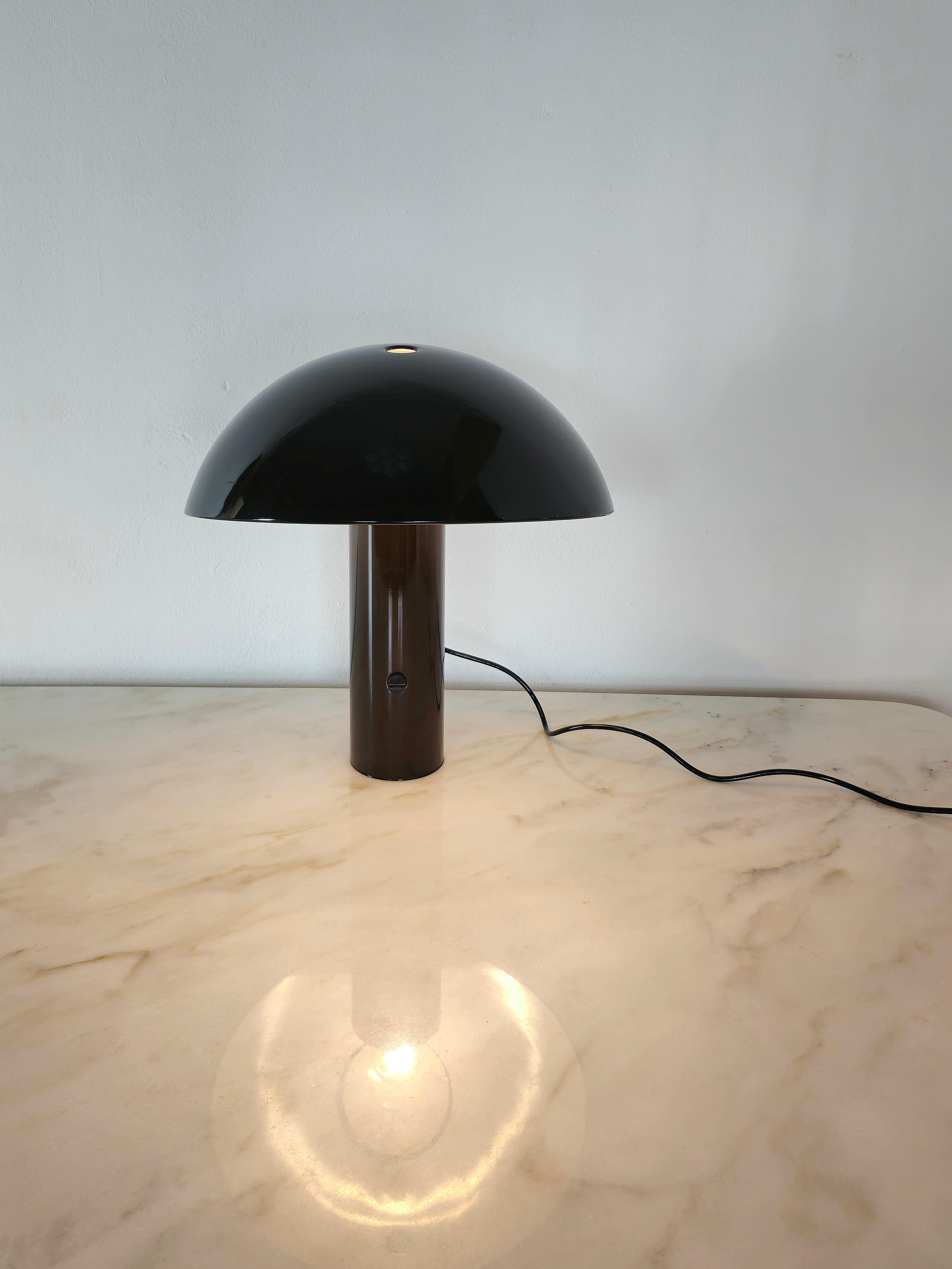Table Lamp Enamelled Steel Franco Mirenzi for Valenti Luce Midcentury Italy 1970 In Fair Condition For Sale In Palermo, IT