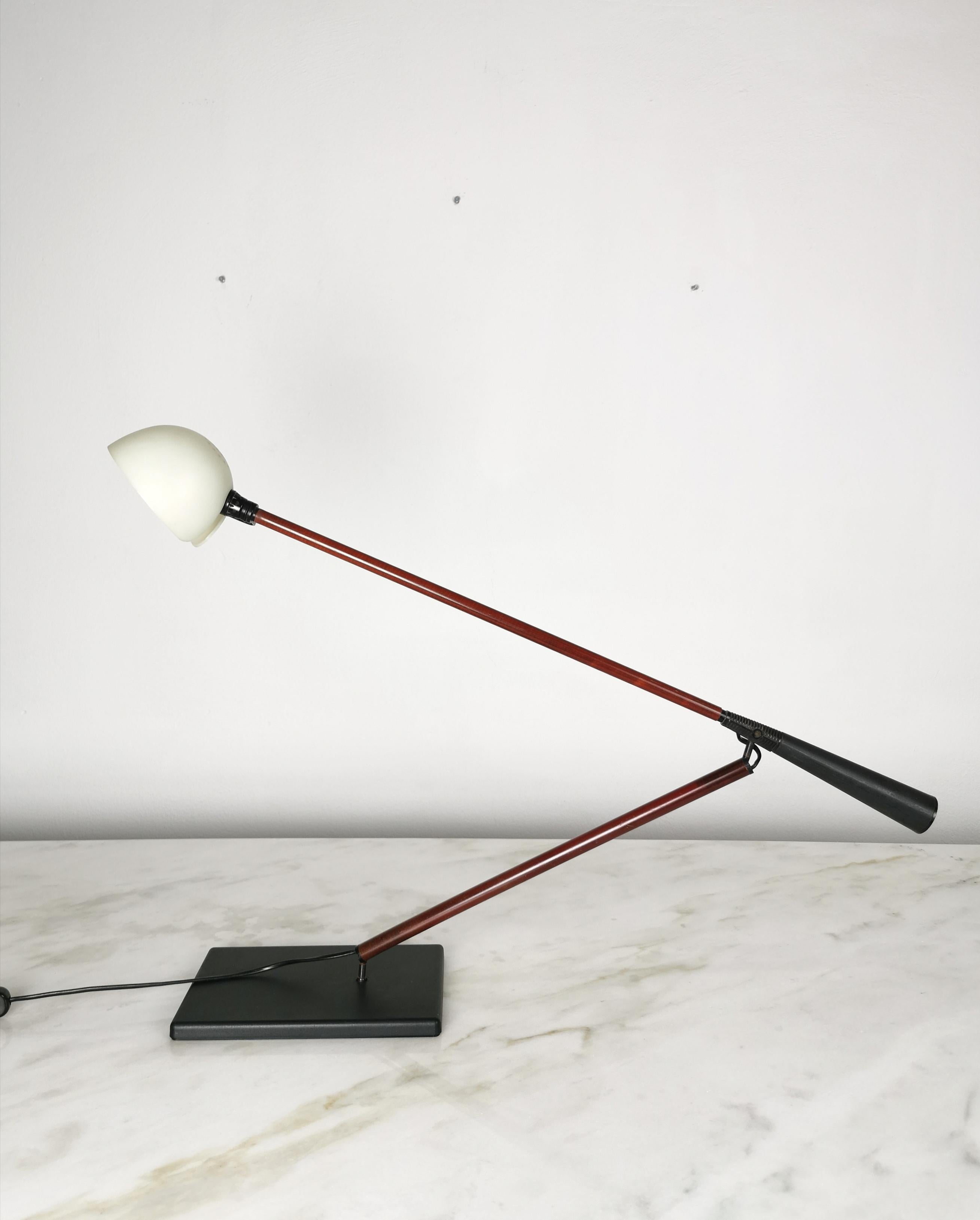 Italian Table Lamp Fiberglass Gino Sarfatti Paolo Rizzatto for Arteluce Midcentury 1970s