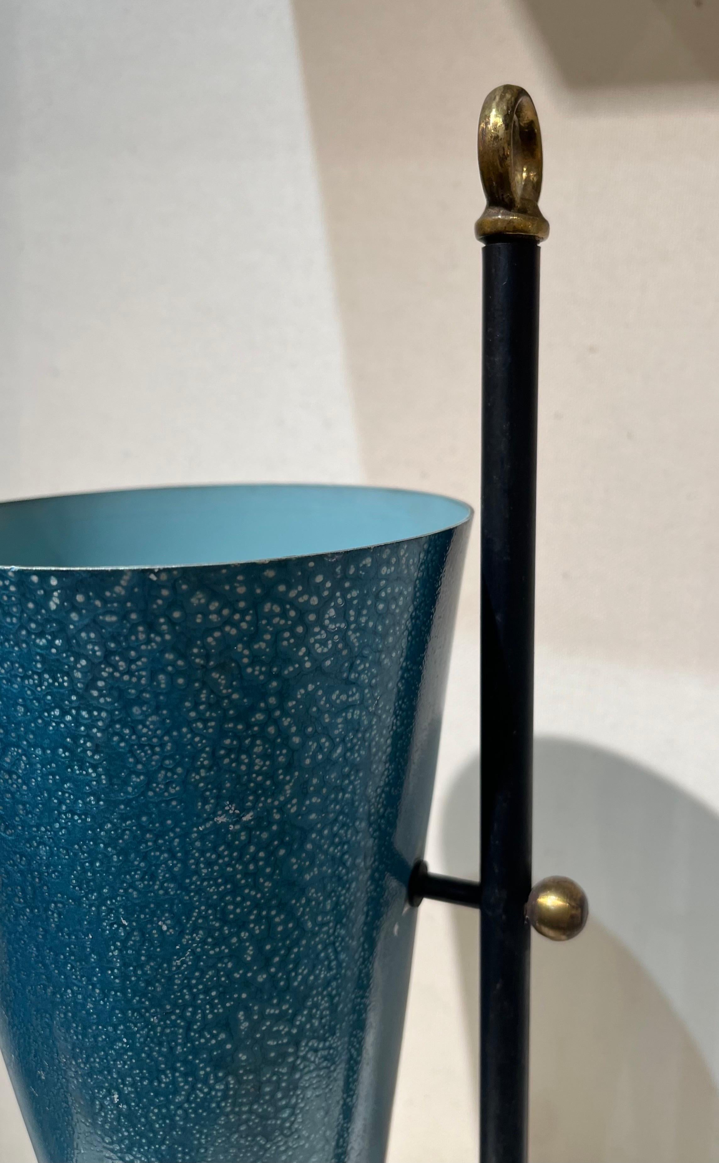 Lacquered Table lamp For Sale