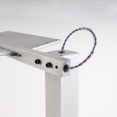 Lampe de table, "Corps étrangers - ARKMDS-1 (aluminium, roche) - par Collin Velkoff".