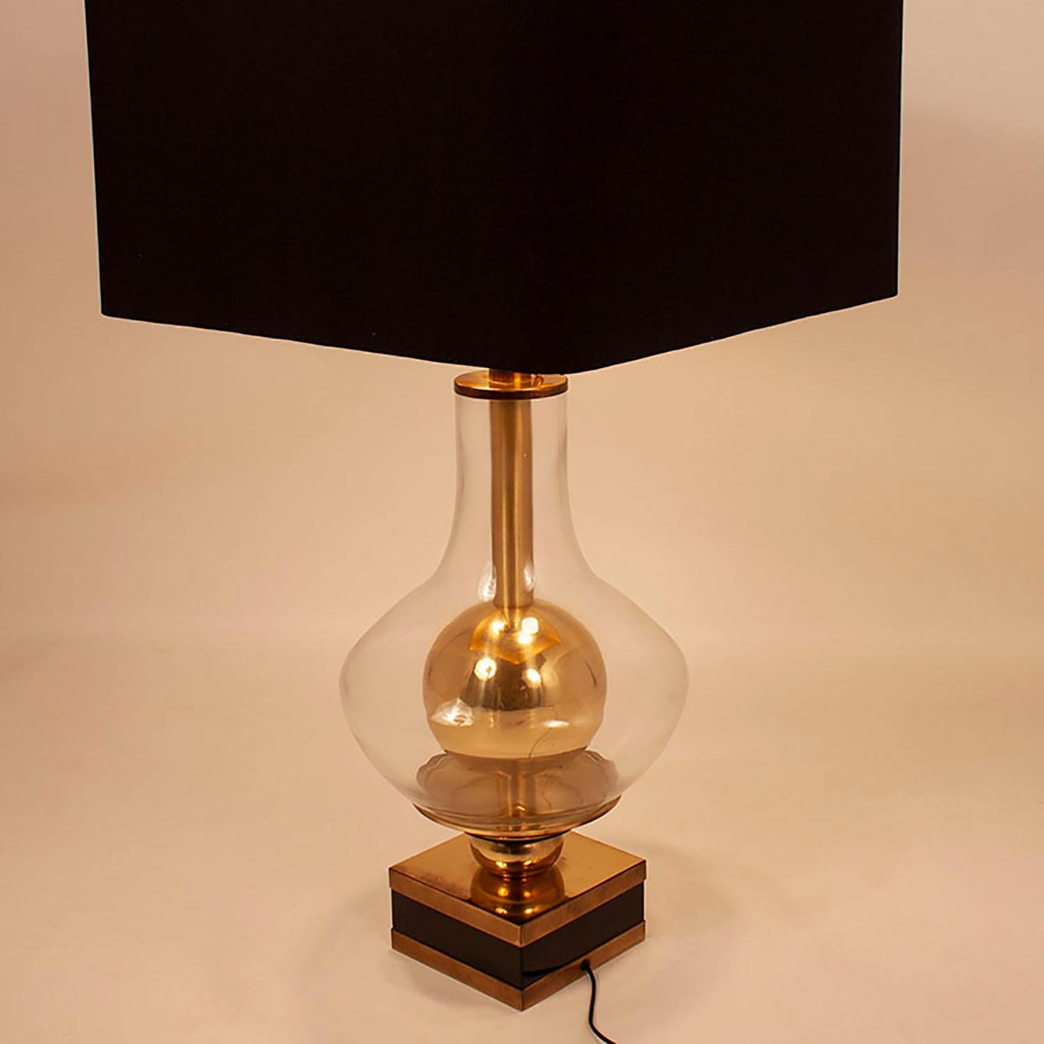 Mid-Century Modern Lumica Midcentury Golden Brass and Glass Table Lamp with Black Shade, 1970s