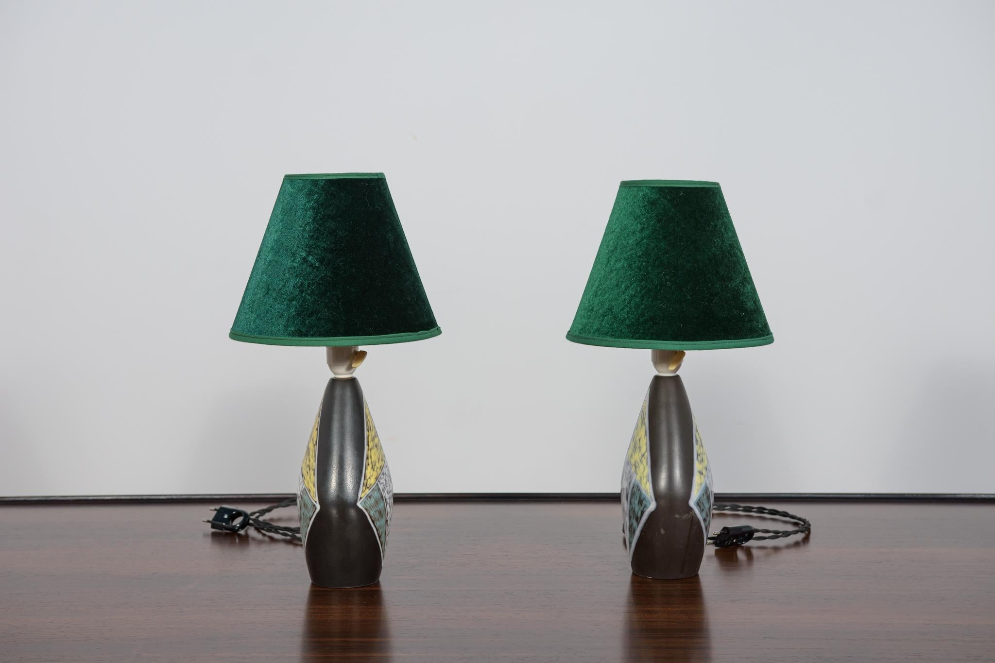 Mid-Century Modern Table lamp from the “Burgundy” series, designed by Holm Sorensen, Soholm. For Sale