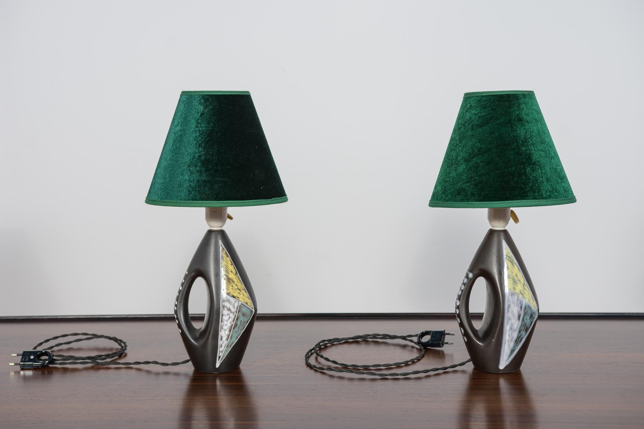 Mid-20th Century Table lamp from the “Burgundy” series, designed by Holm Sorensen, Soholm. For Sale