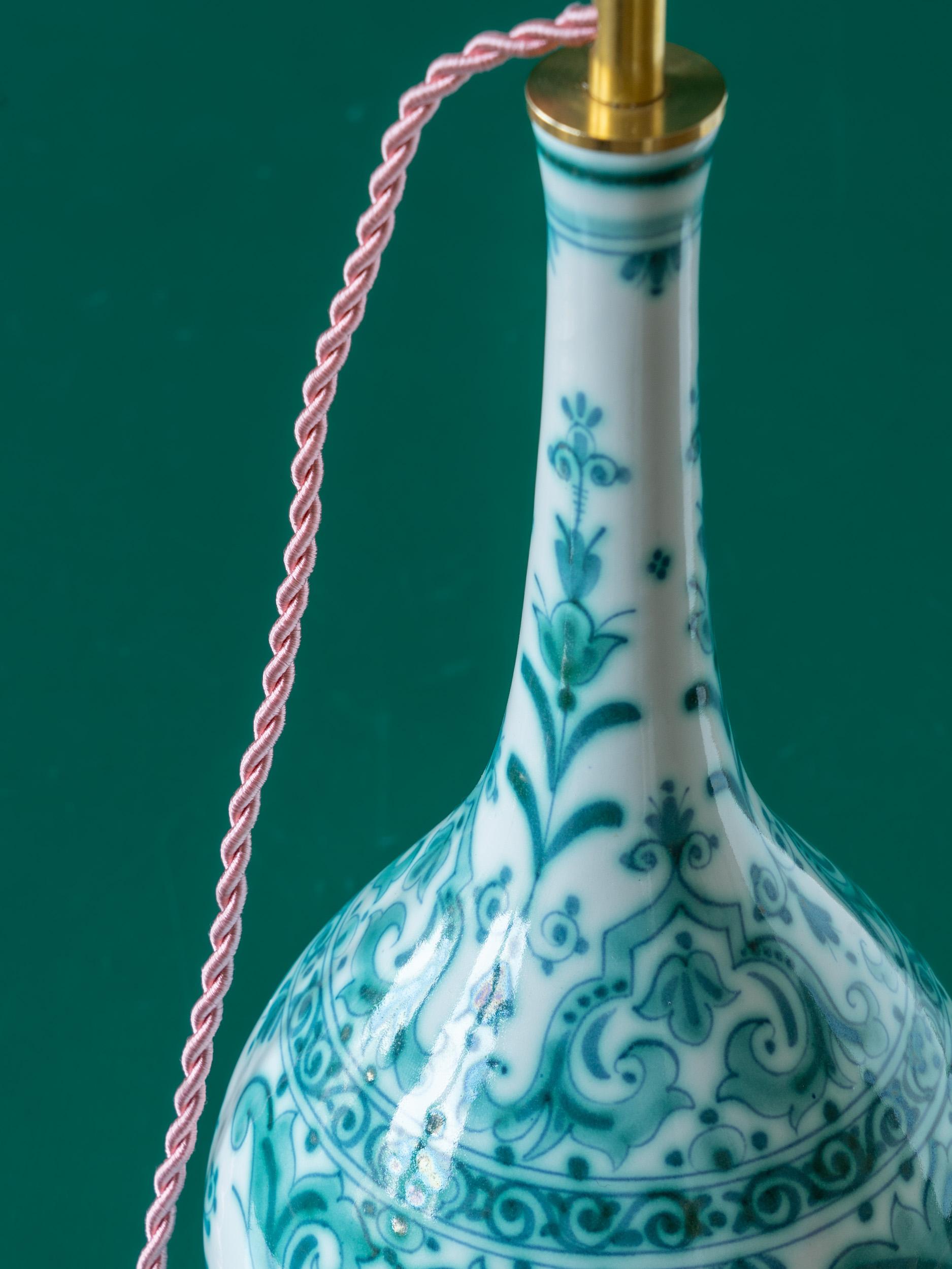 Chinoiserie Royal Delft Delvert Lamp, Liberty London Lampshade, 1968-1976 For Sale