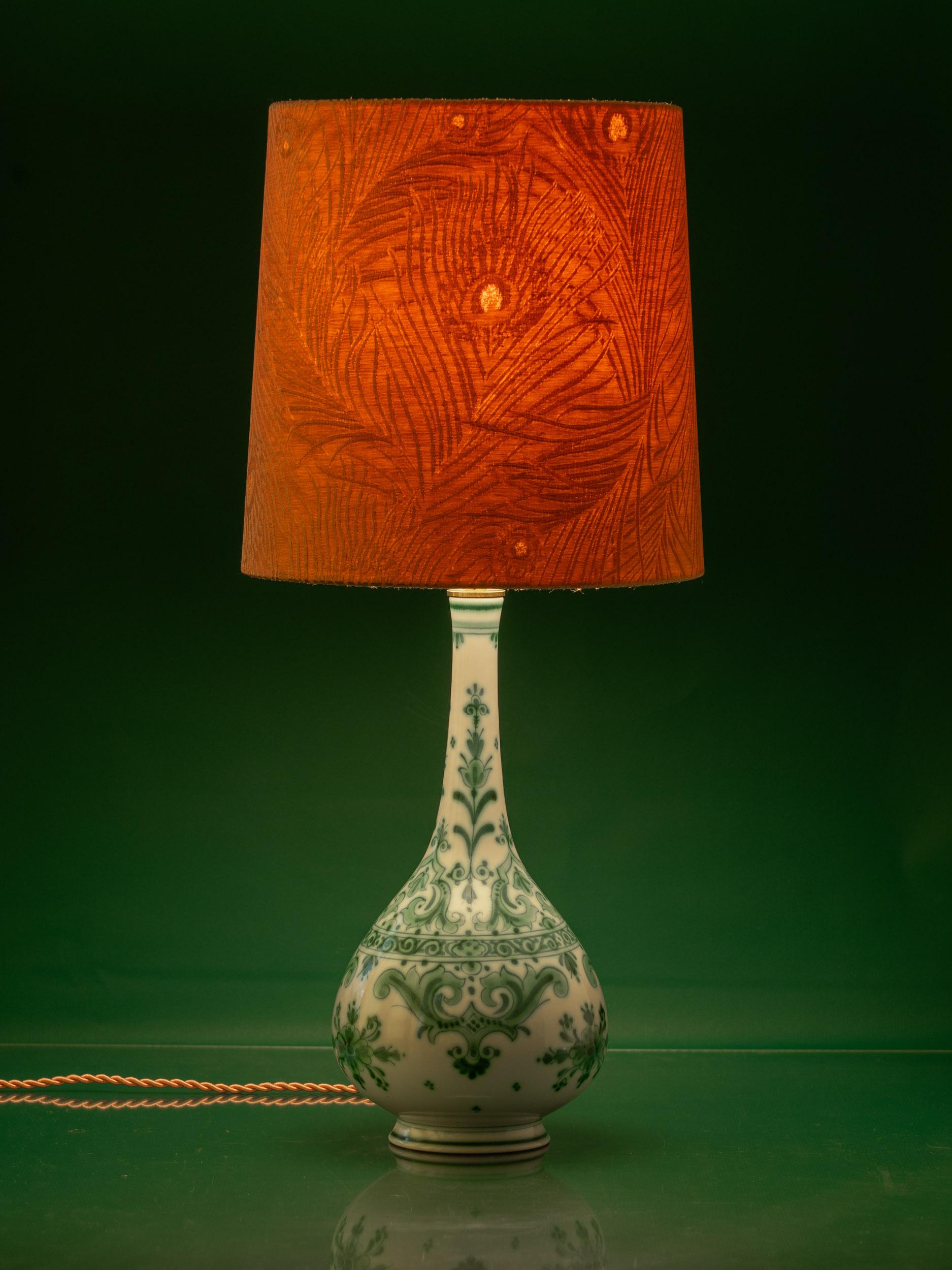 Royal Delvert-Lampe aus Royal Delft, Liberty London, Lampenschirm, 1968-1976 im Angebot 1