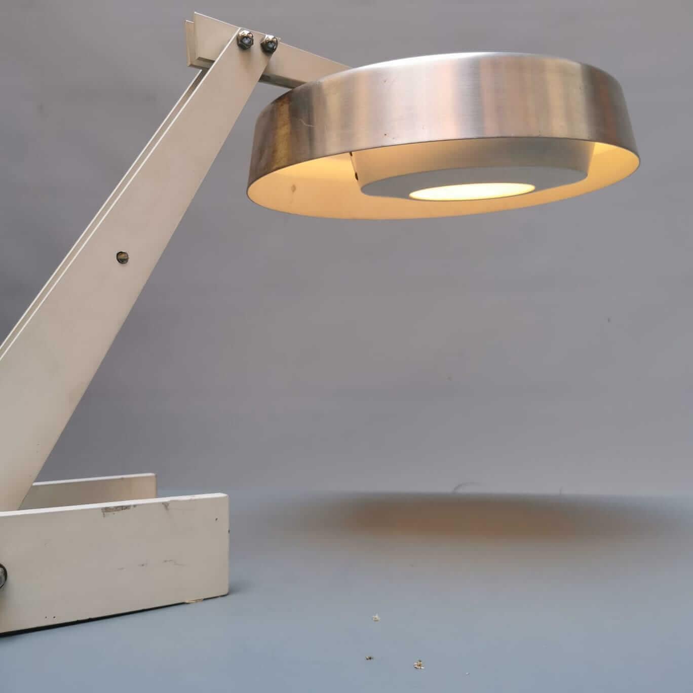 Modern Table Lamp, Gerrit Rietveld style For Sale