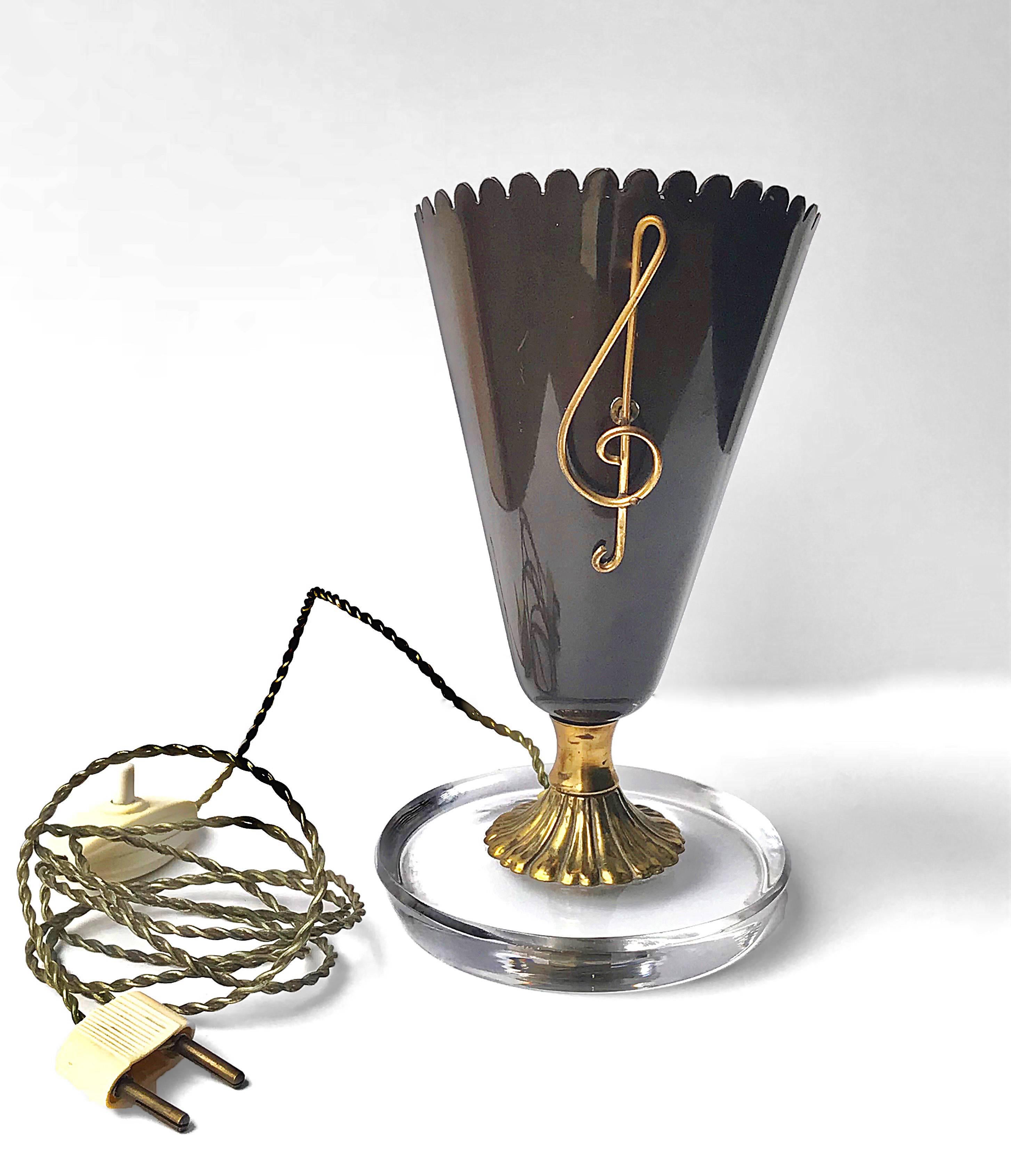 music note lamp