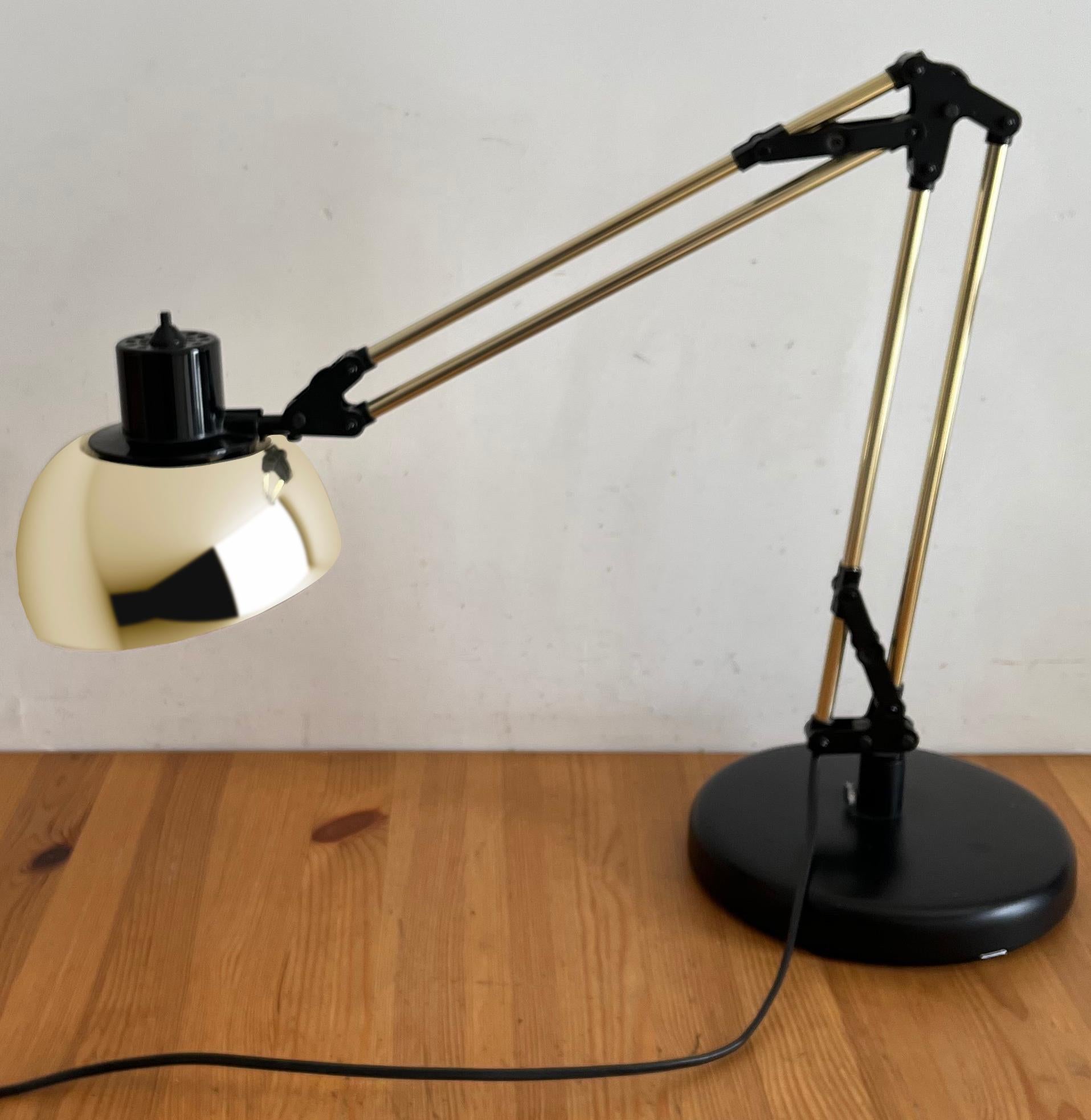 Modern Table Lamp Giotto by Luci e Dimensioni For Sale