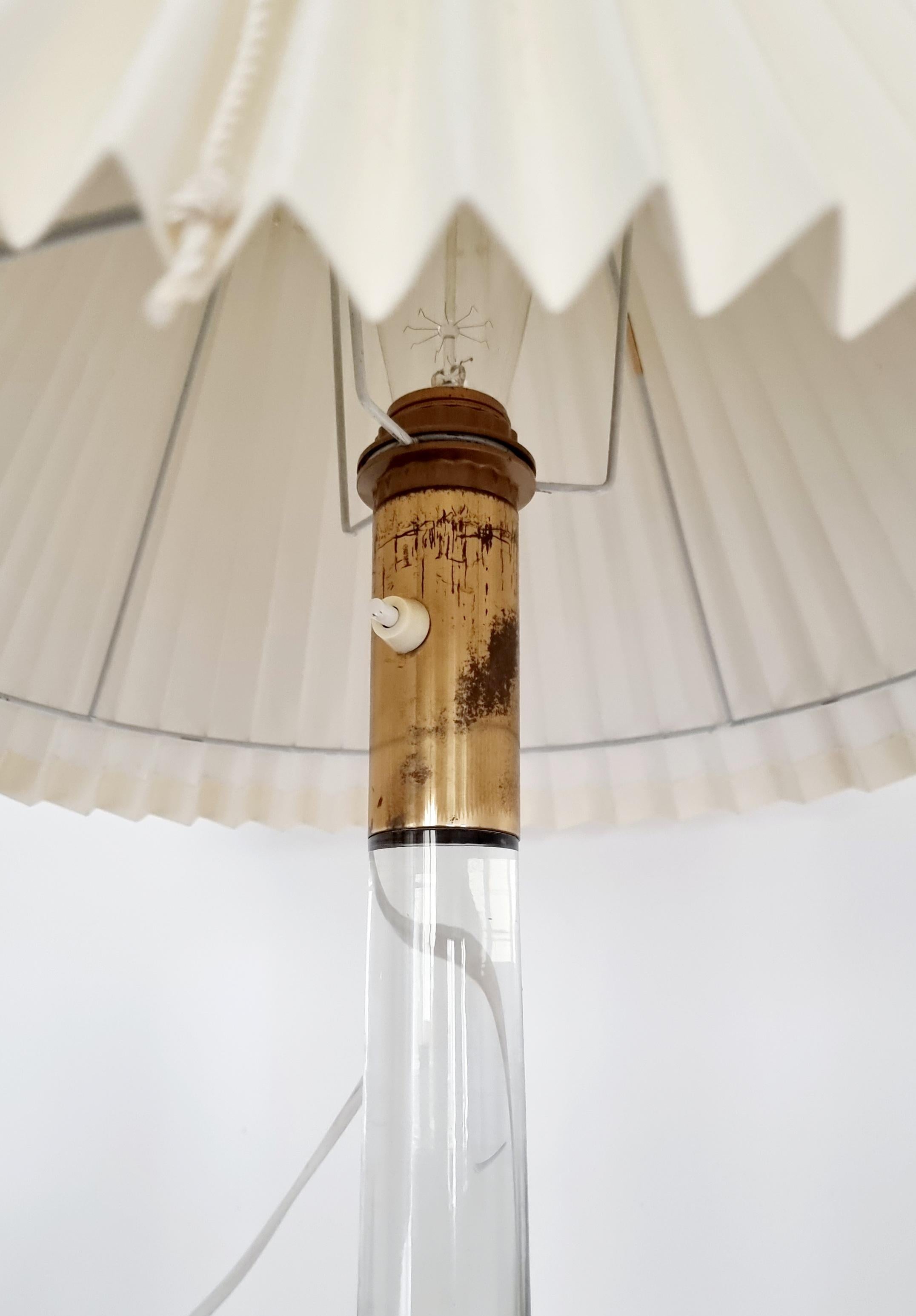 Finnish Table Lamp, Glass and Brass, Mid-Century Modern / Scandinavian, Orno Oy Finland For Sale