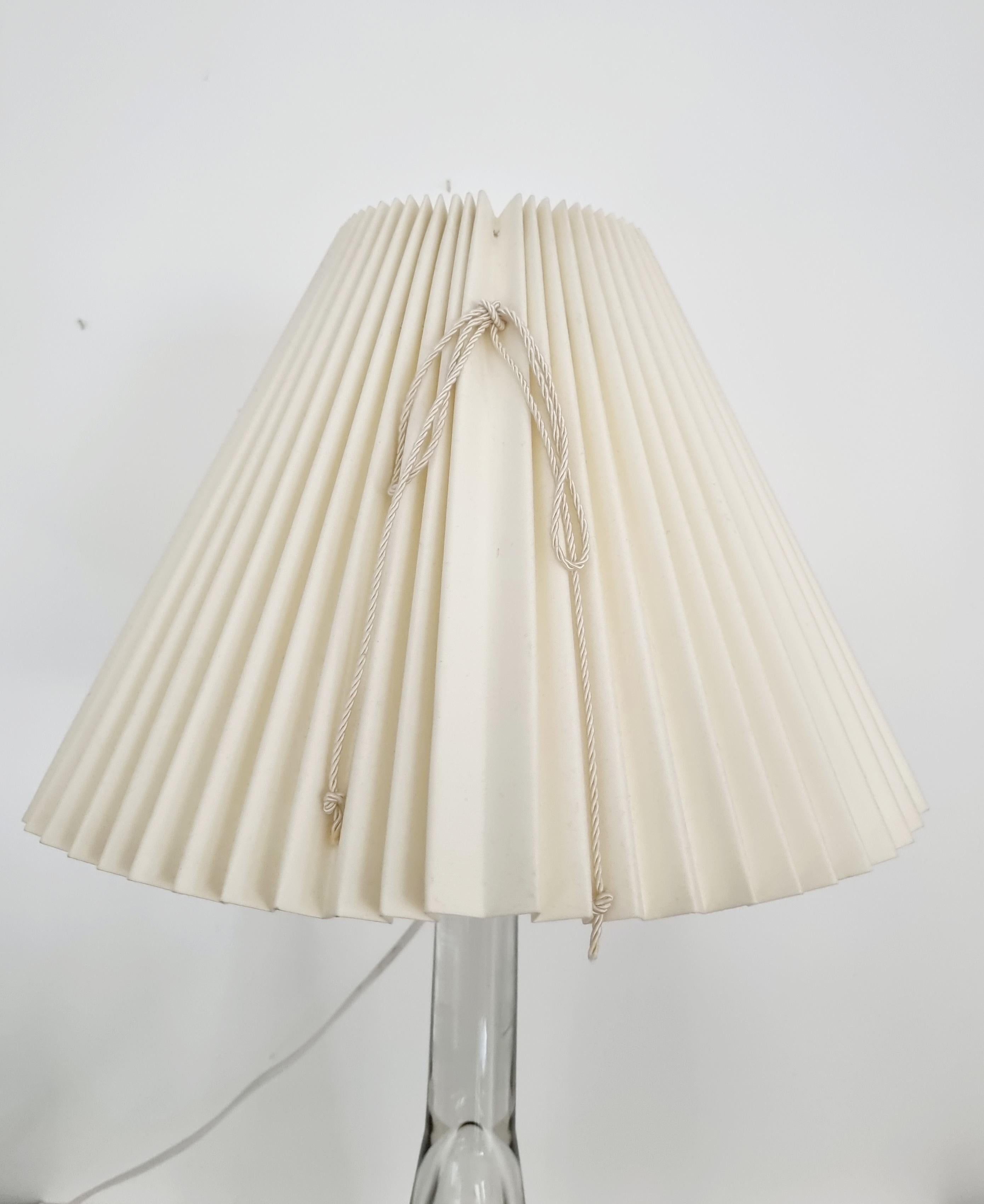 Table Lamp, Glass and Brass, Mid-Century Modern / Scandinavian, Orno Oy Finland In Good Condition For Sale In Stockholm, SE