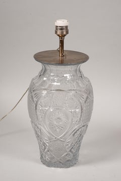 Lámpara de mesa. Vidrio, metal. Siglo XX.