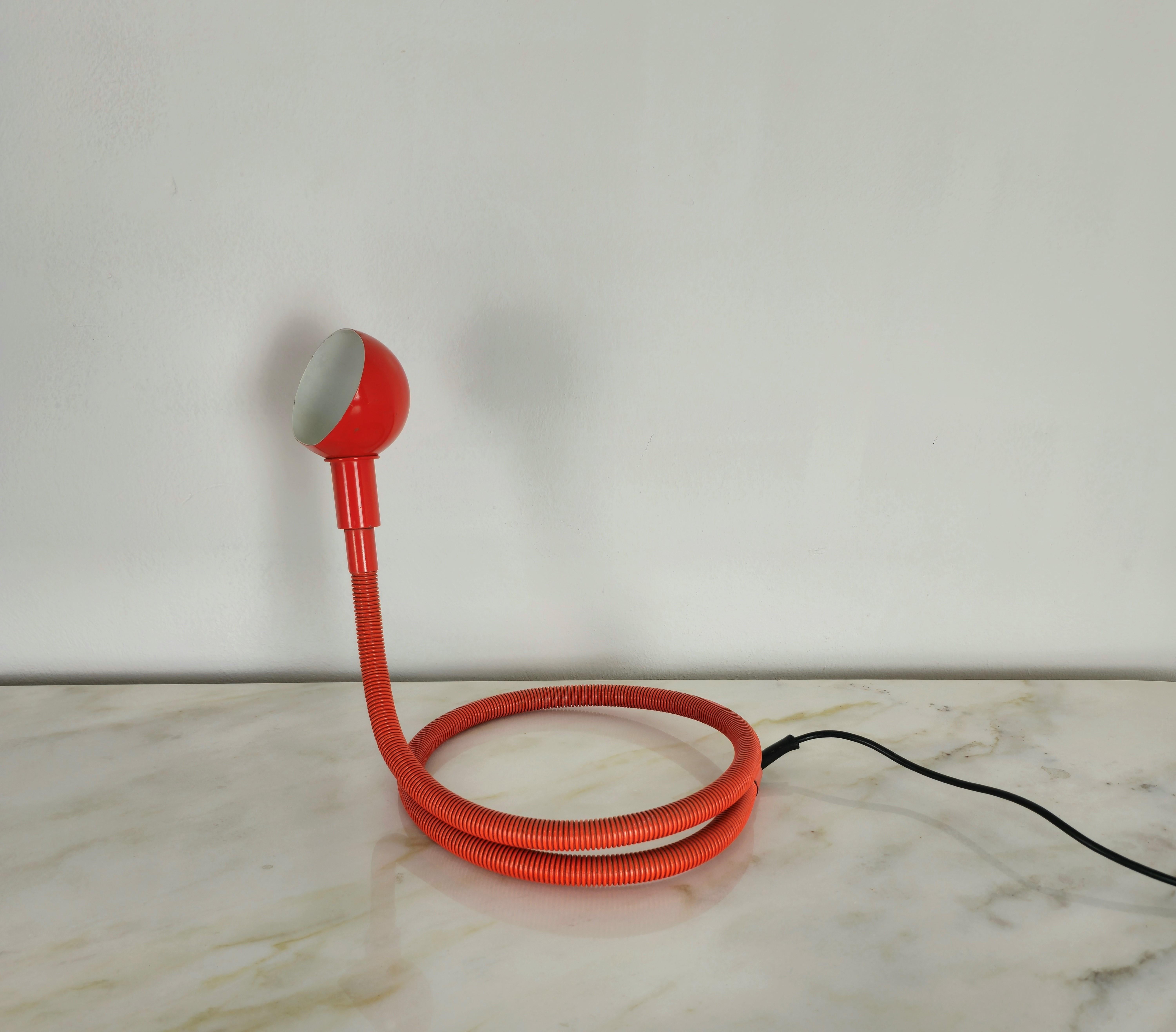 Italian Table Lamp Hebi Isao Hosoe for Valenti Luce Metal Aluminum Red Midcentury 1970s For Sale