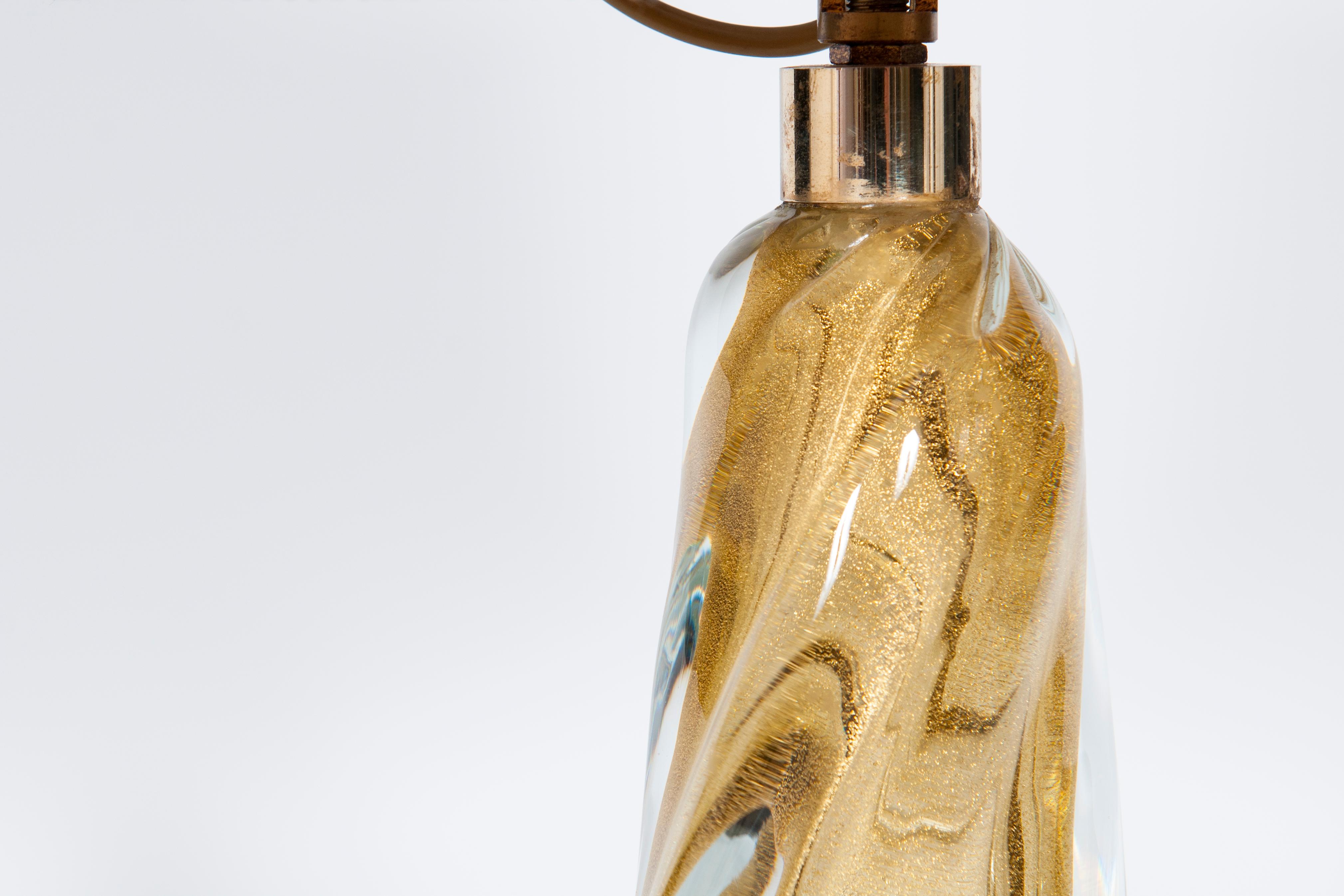 Fin du 20e siècle Lampe de bureau massive en verre de Murano artistique avec corps en forme d'éventail en or, années 1980 en vente