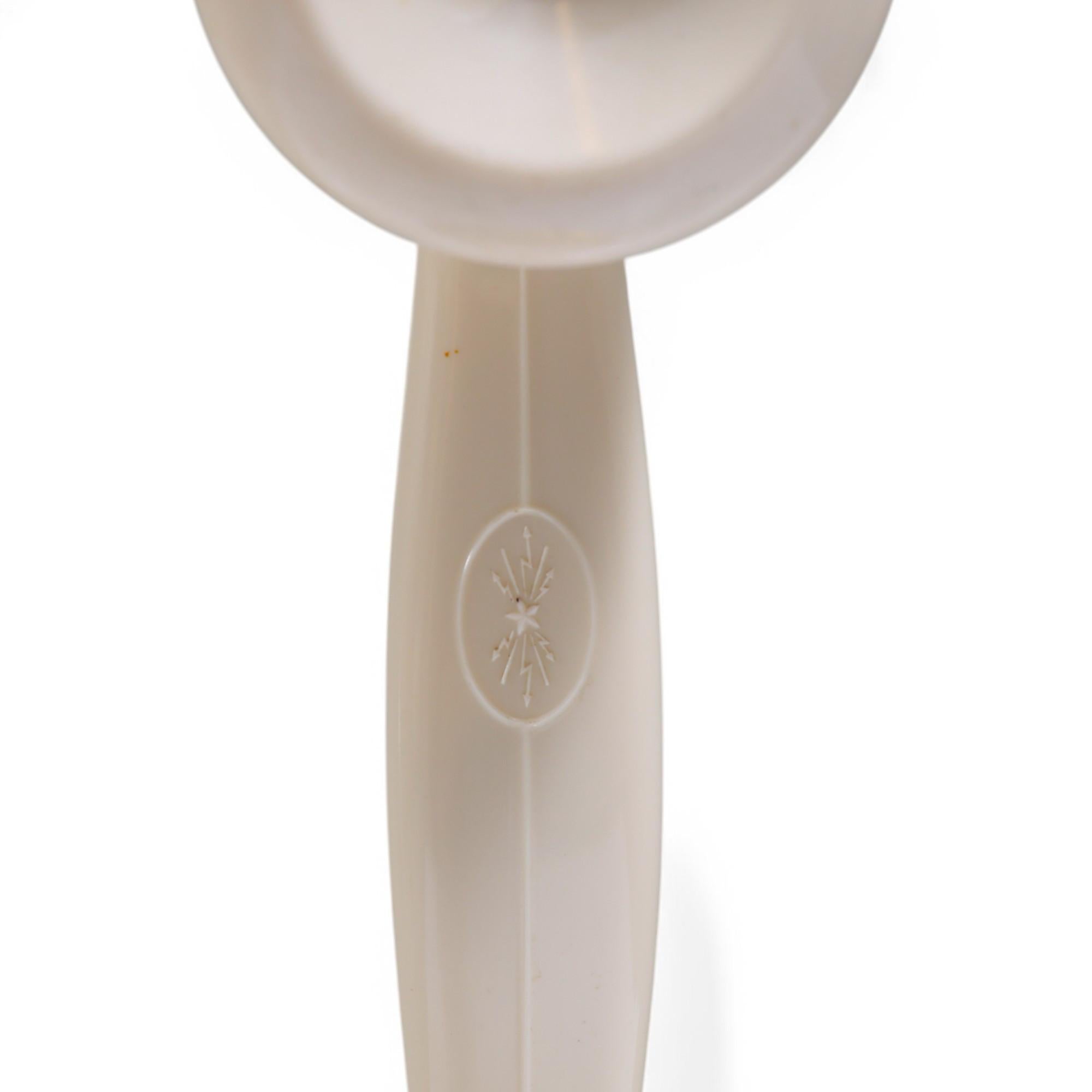 Mid-Century Modern Lampe de table en bakélite et laiton LM Ericsson DBH Suède 1940 en vente