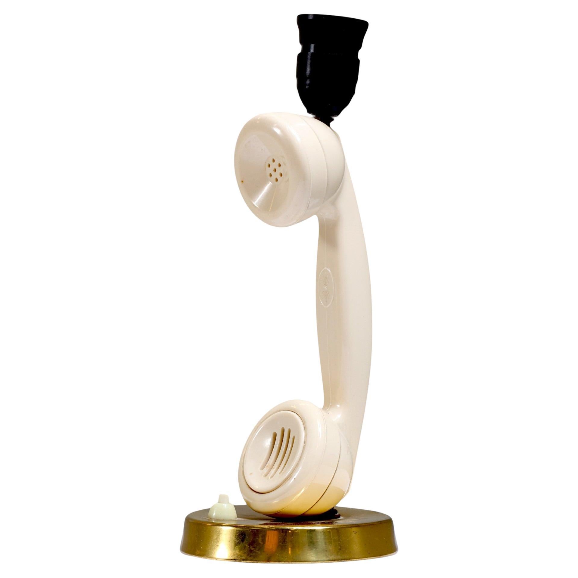 Lampe de table en bakélite et laiton LM Ericsson DBH Suède 1940 en vente