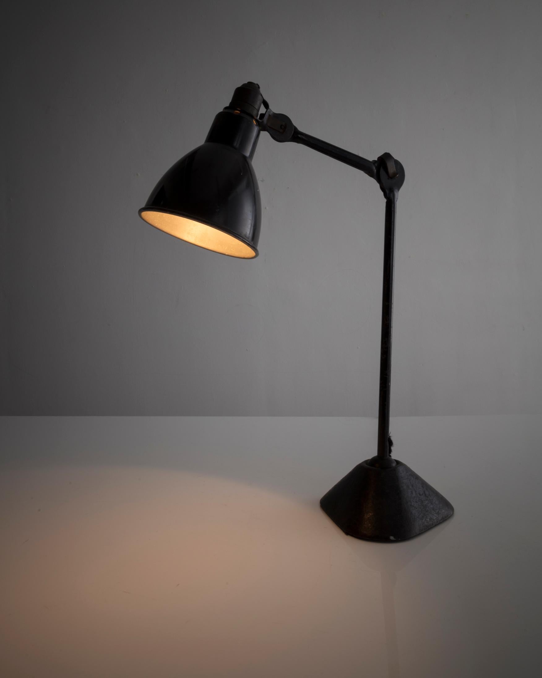 Modern Table Lamp in Black Metal with Triangular Base by Bernard-Albin Gras, 1920s