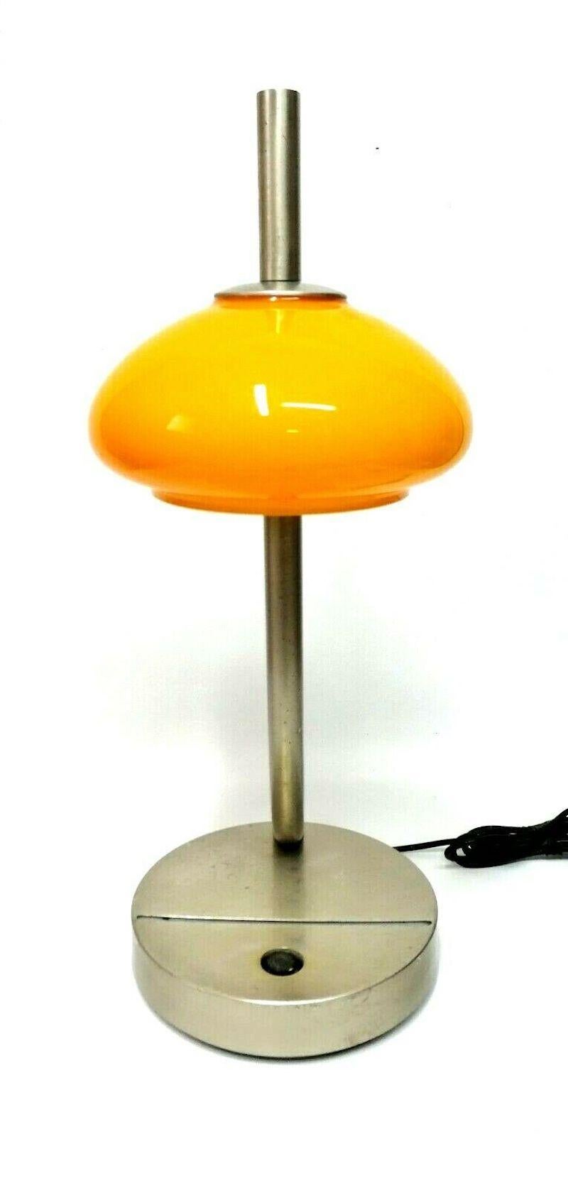 Fin du 20e siècle Lampe de bureau en pâte de verre soufflé et acier, années 1970 en vente