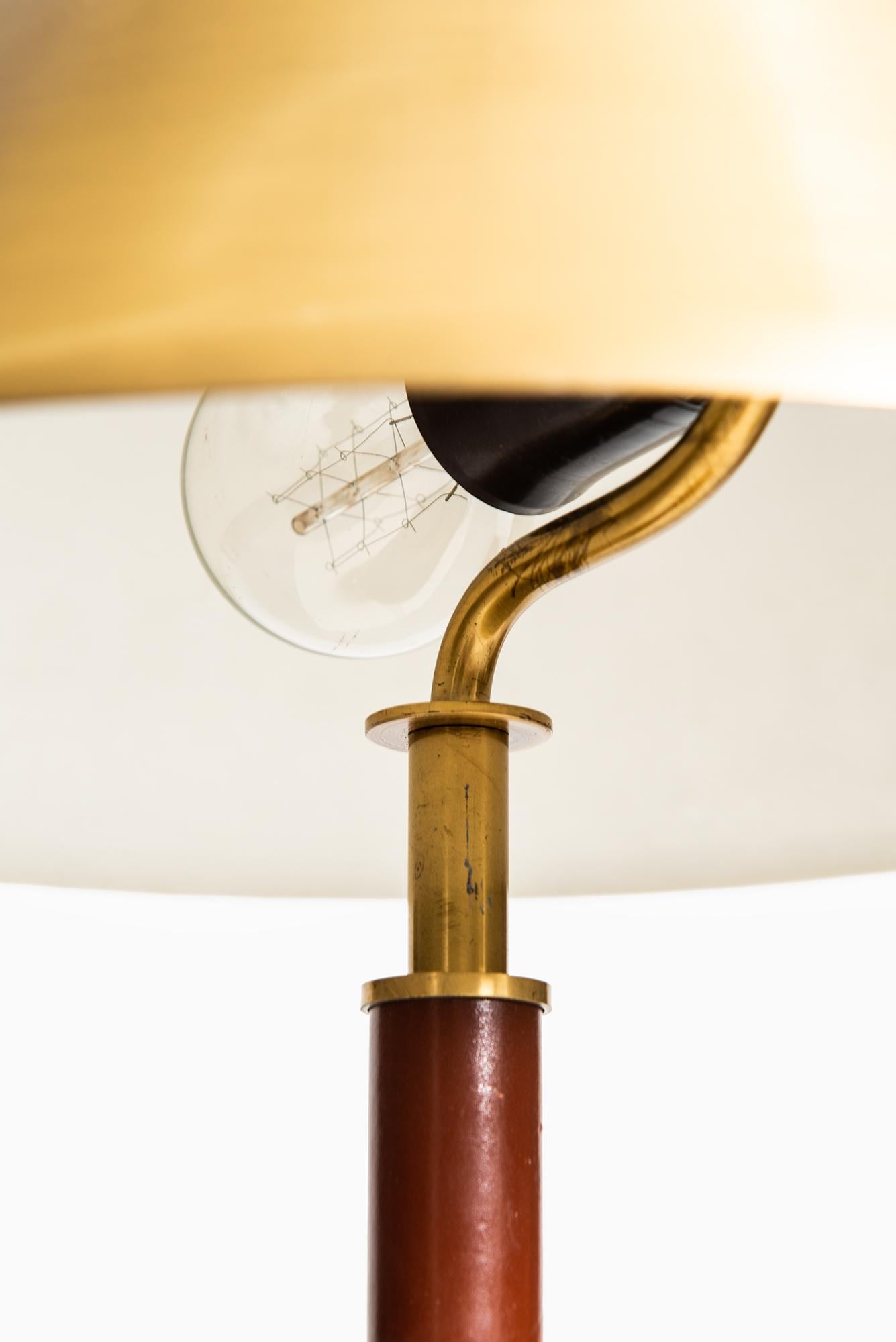 Swedish Table Lamp in Brass and Leather Produced by Falkenbergs Belysning in Sweden For Sale