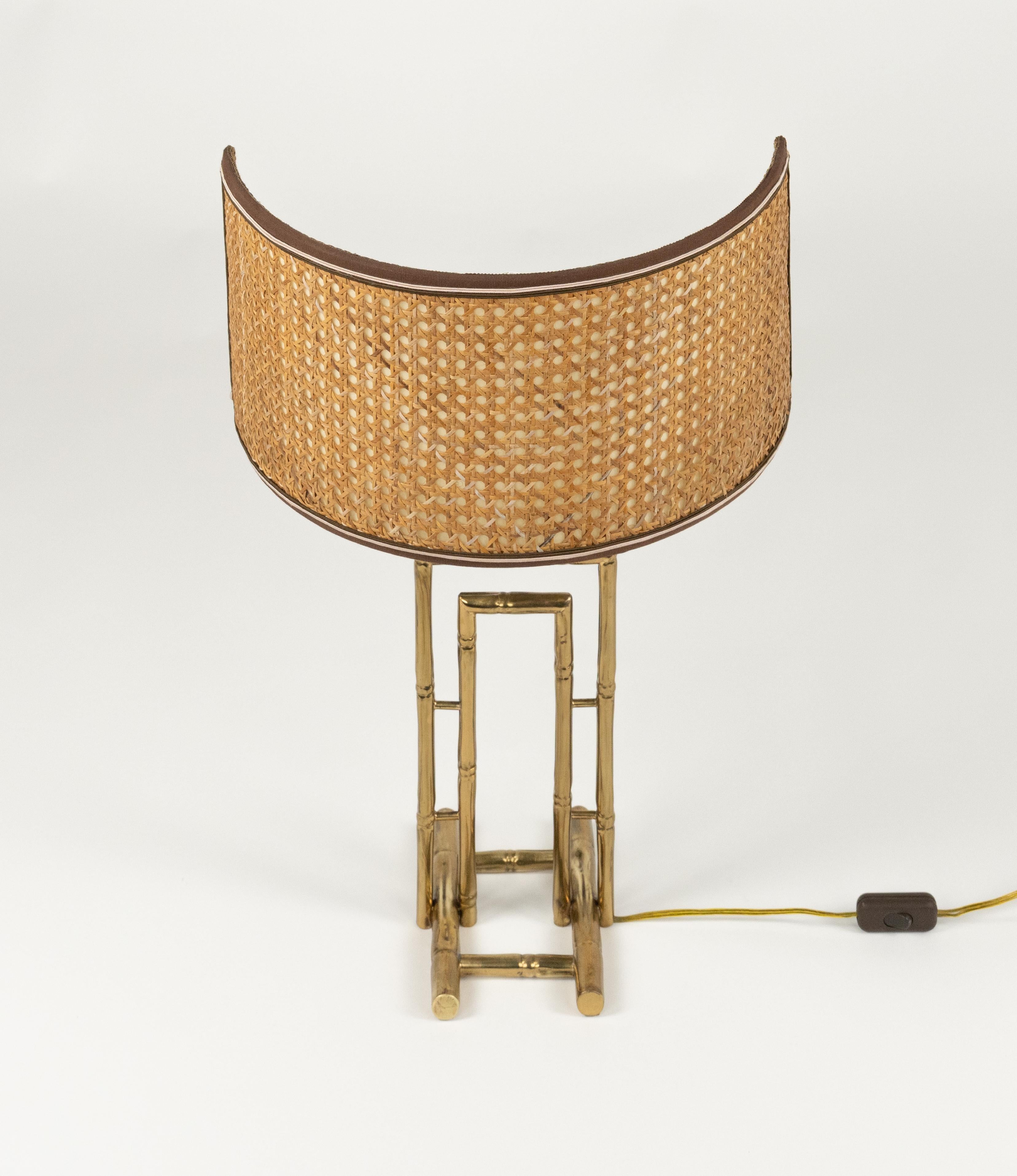 Lampe de table en laiton, faux bambou et rotin, style Maison Baguès, Italie, années 1960 en vente 3
