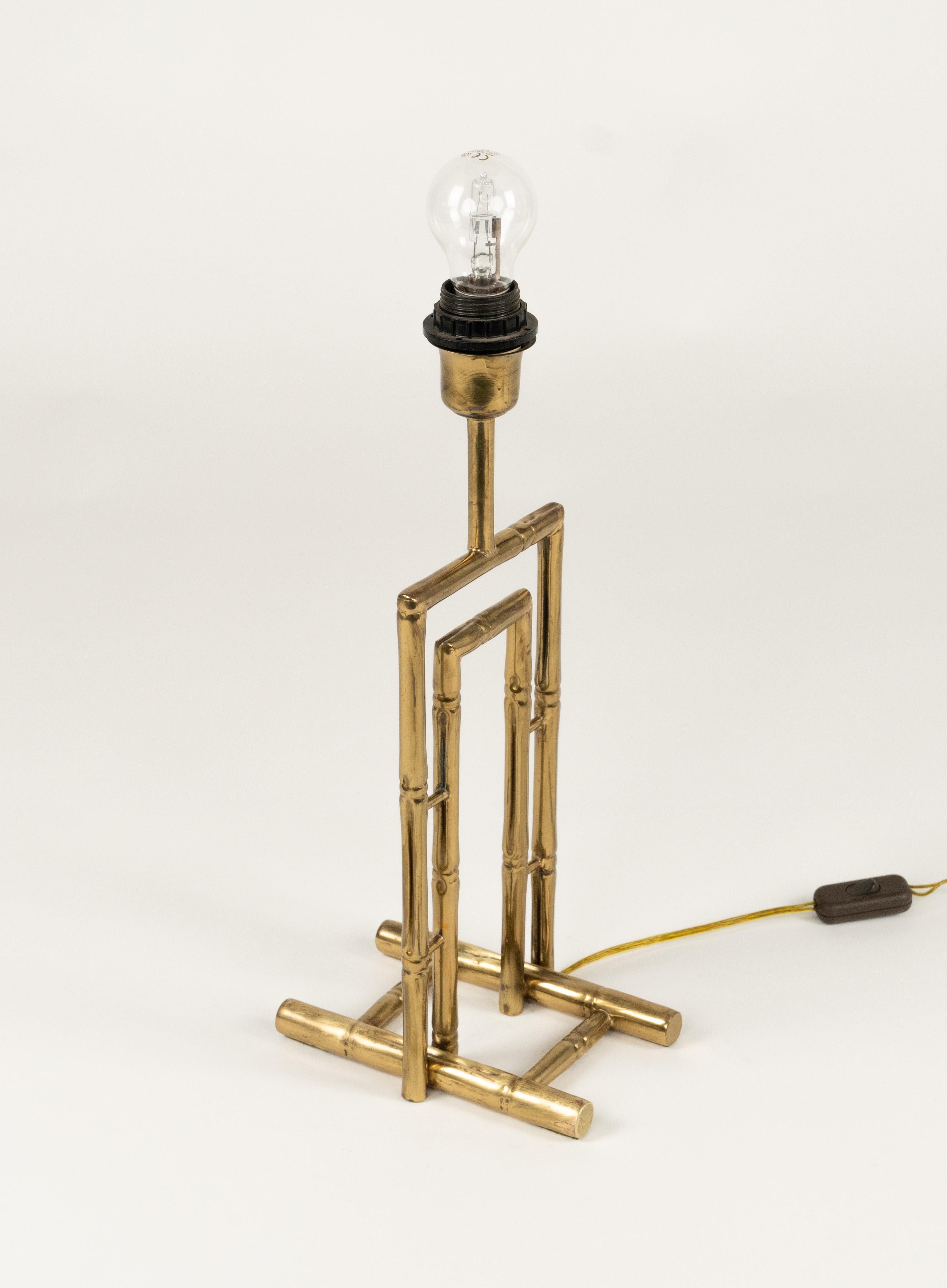 Lampe de table en laiton, faux bambou et rotin, style Maison Baguès, Italie, années 1960 en vente 4