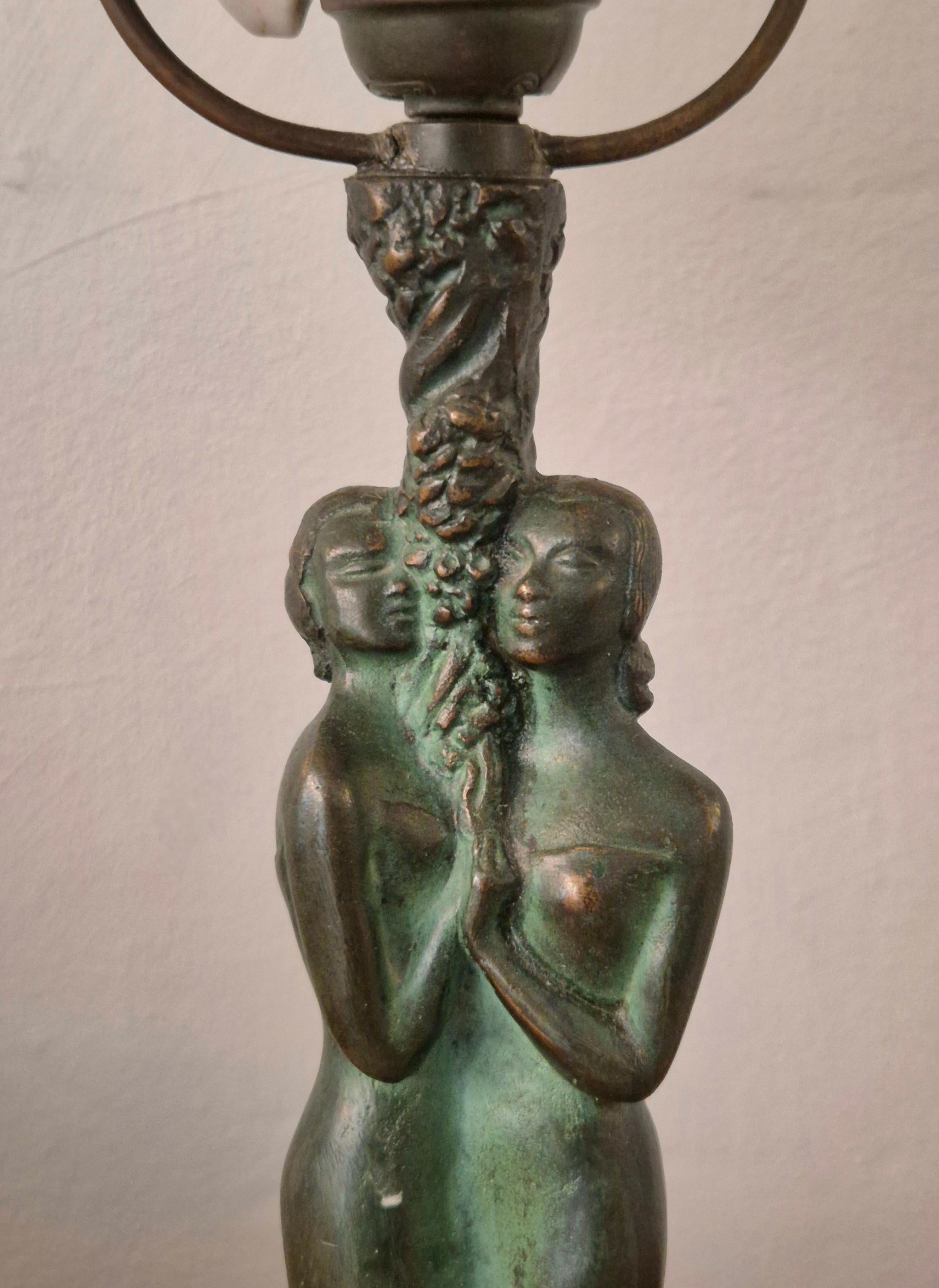 Lampe de table en bronze avec base en marbre vert, Scandinavian Greene & Greene 1920/30s Bon état - En vente à Stockholm, SE