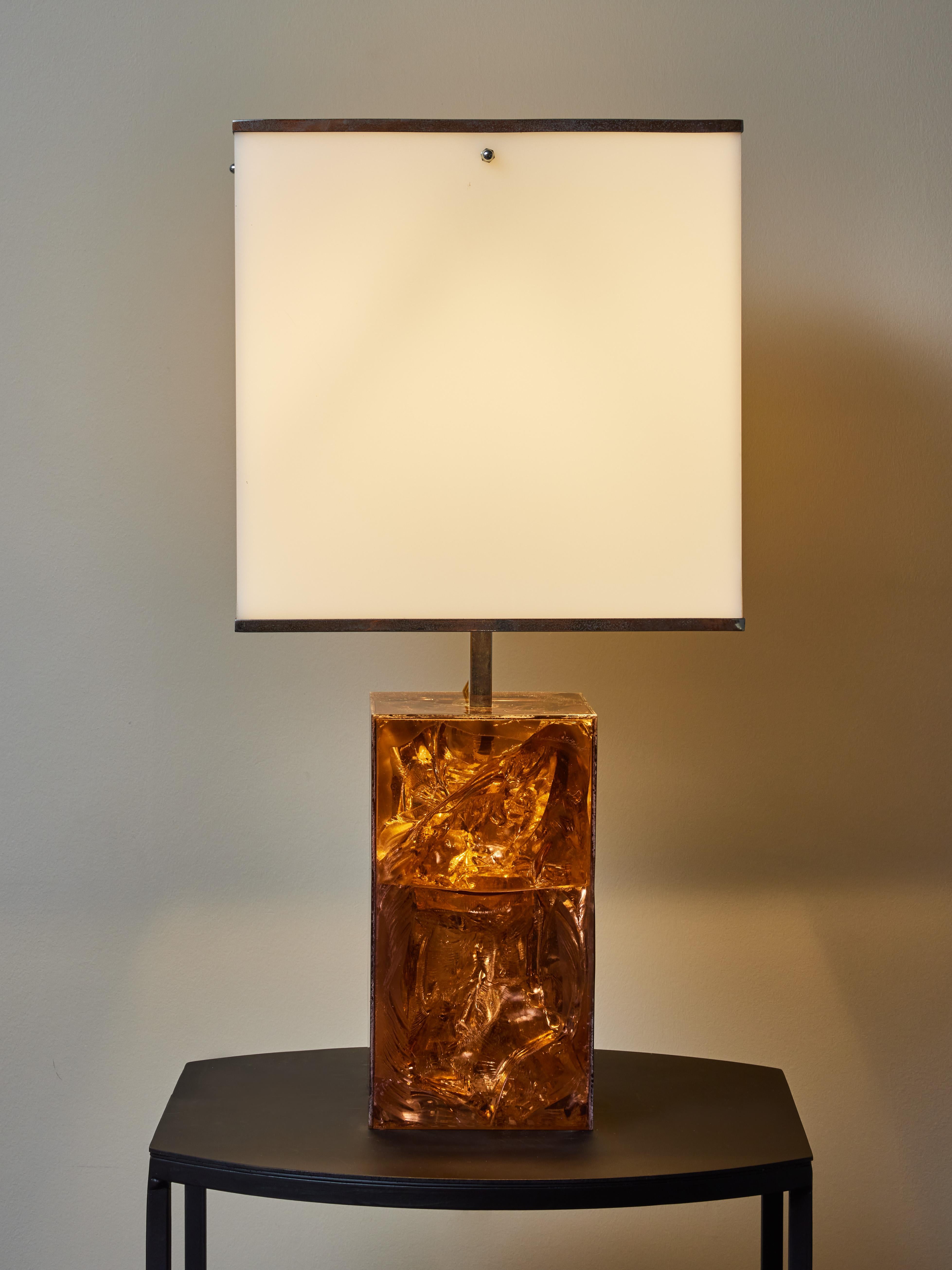 Mid-Century Modern Table Lamp in Brown Resin with Original Plexi Lampshade