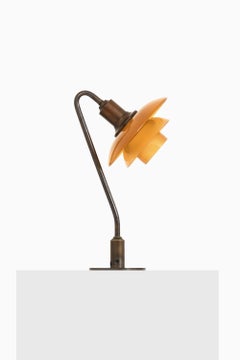 Lampada da tavolo con struttura in ottone brunito di Poul Henningsen, 1931-1933