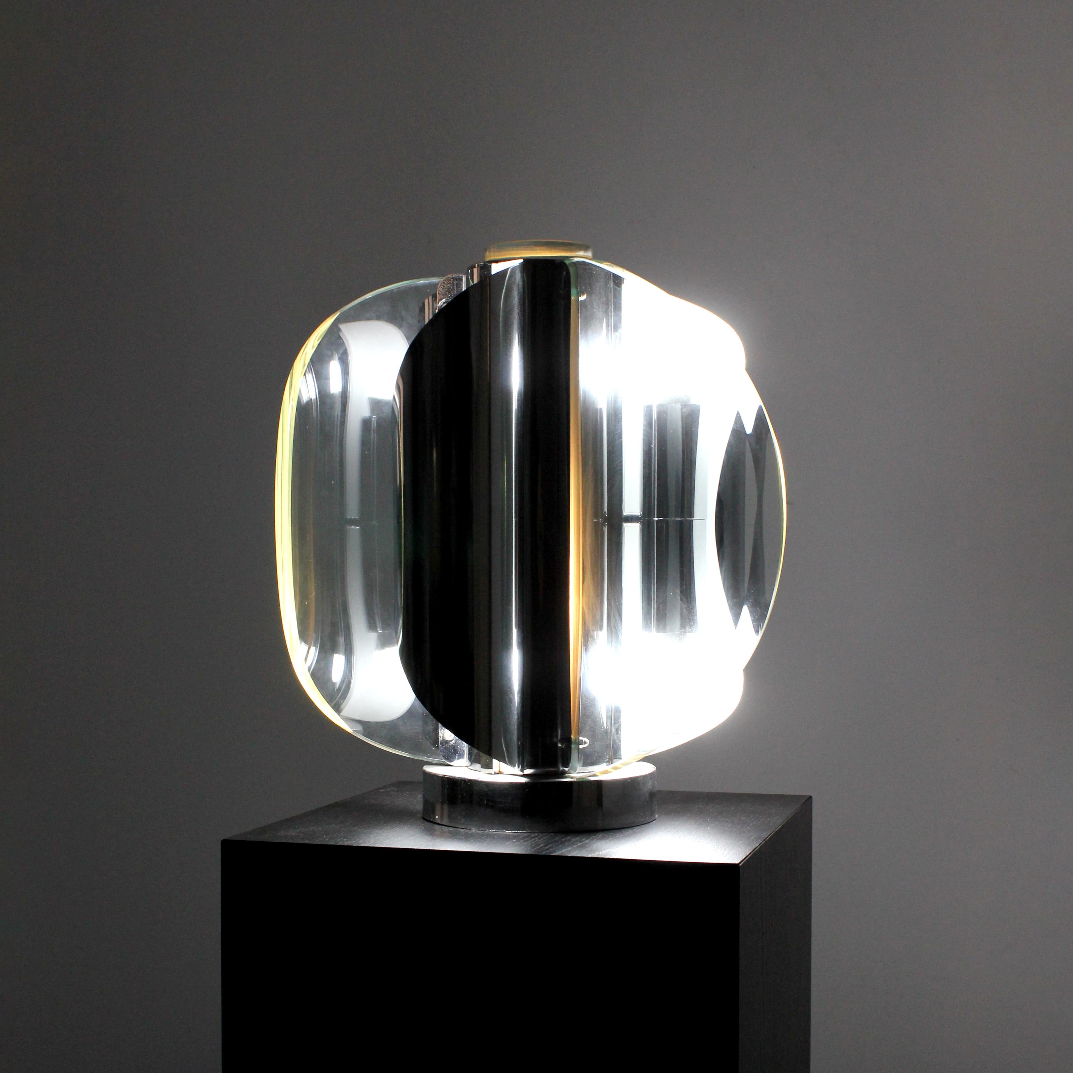 Lampe à poser en verre clair et acier chromé - Attr. Max Ingrand - à Fontana Arte Bon état - En vente à Madrid, España