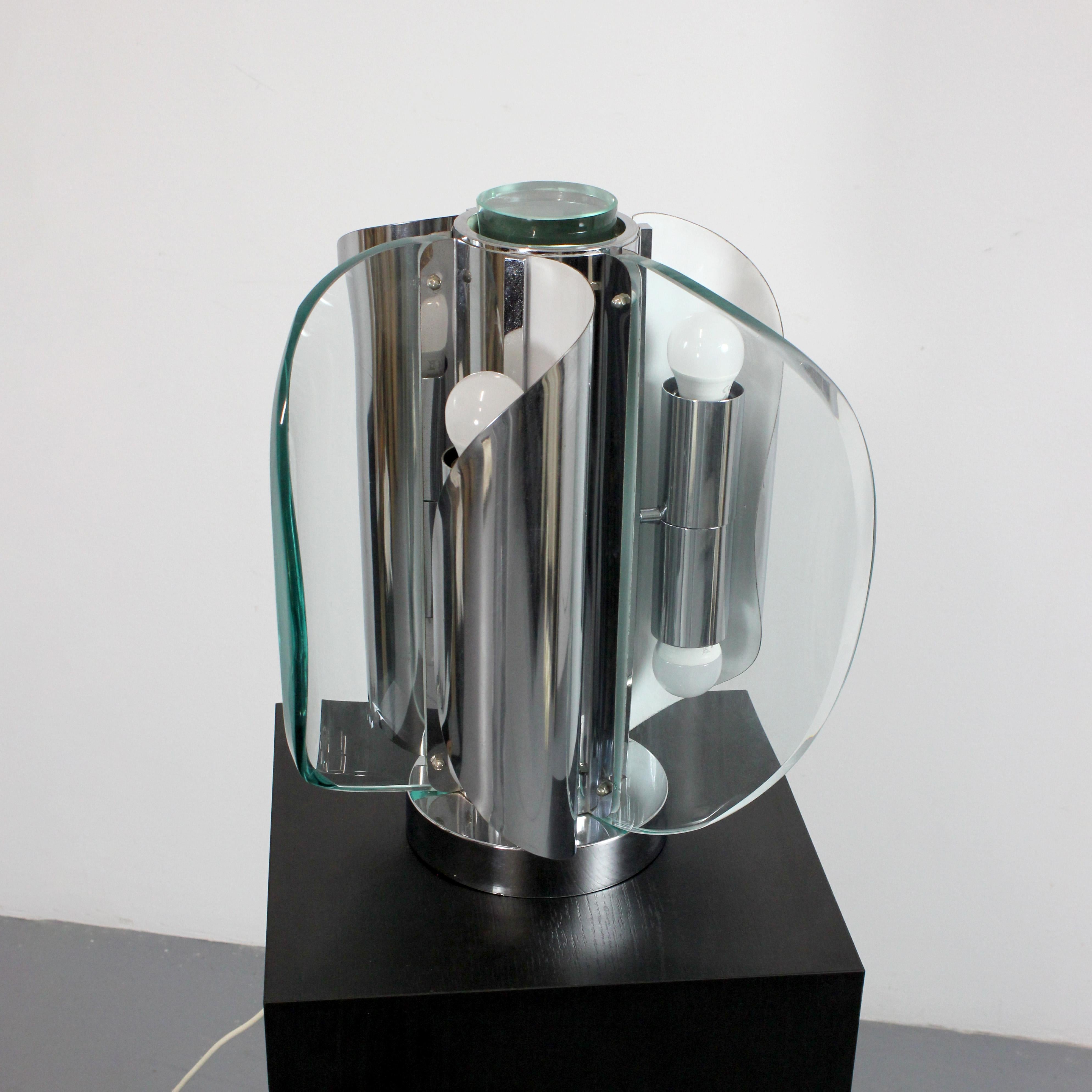 Lampe à poser en verre clair et acier chromé - Attr. Max Ingrand - à Fontana Arte en vente 1