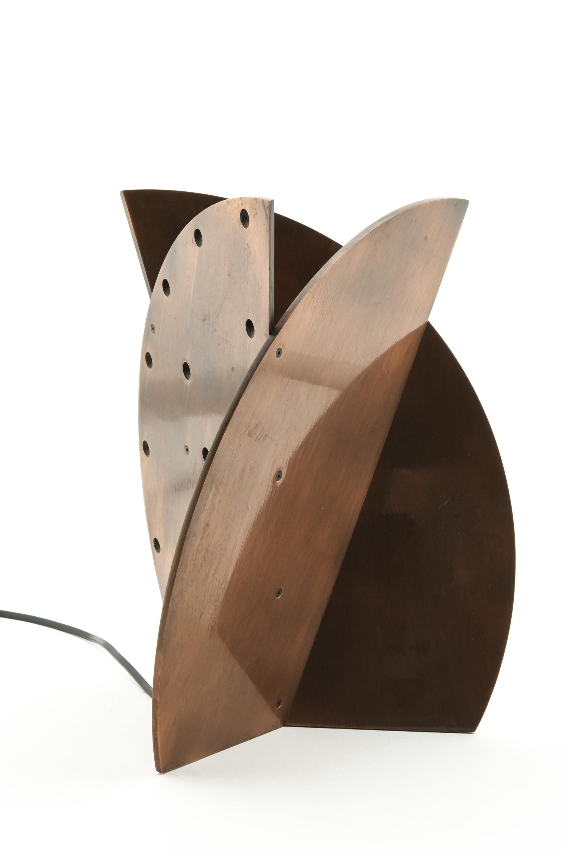Table Lamp in Copper, Architectural Design, 1970s In Good Condition In Villeurbanne, Rhone Alpes