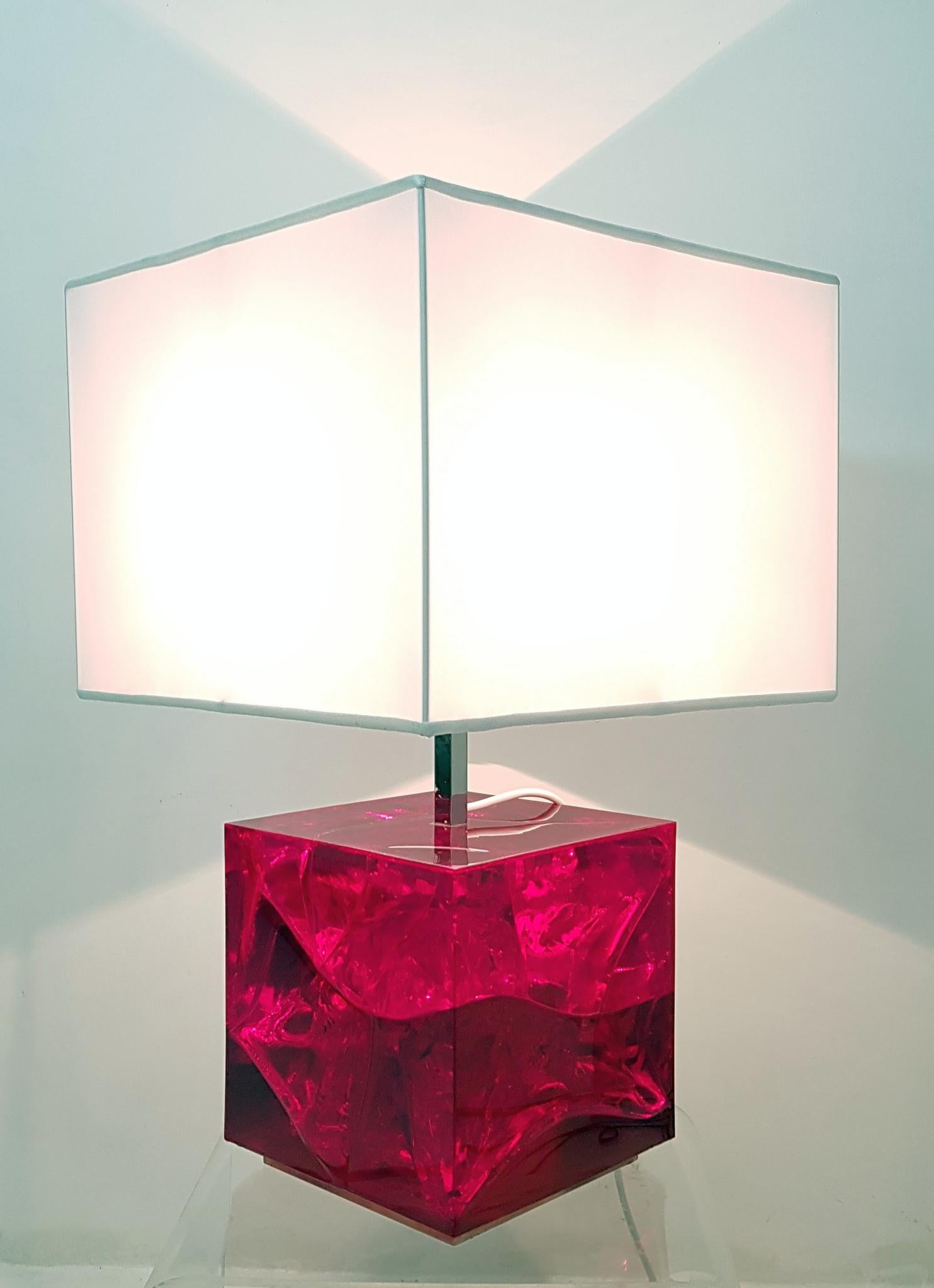 French Table Lamp in Fractal Resin by Pierre Giraudon Made in France For Sale
