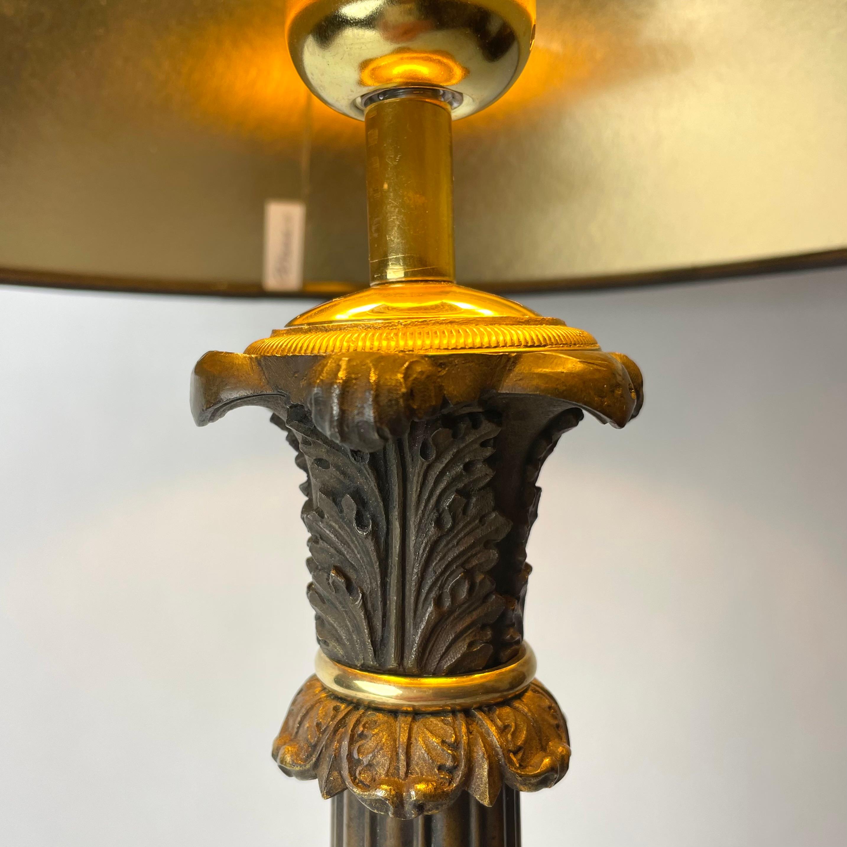 Table Lamp in gilded and dark patinated bronze. Empire 1820s For Sale 2