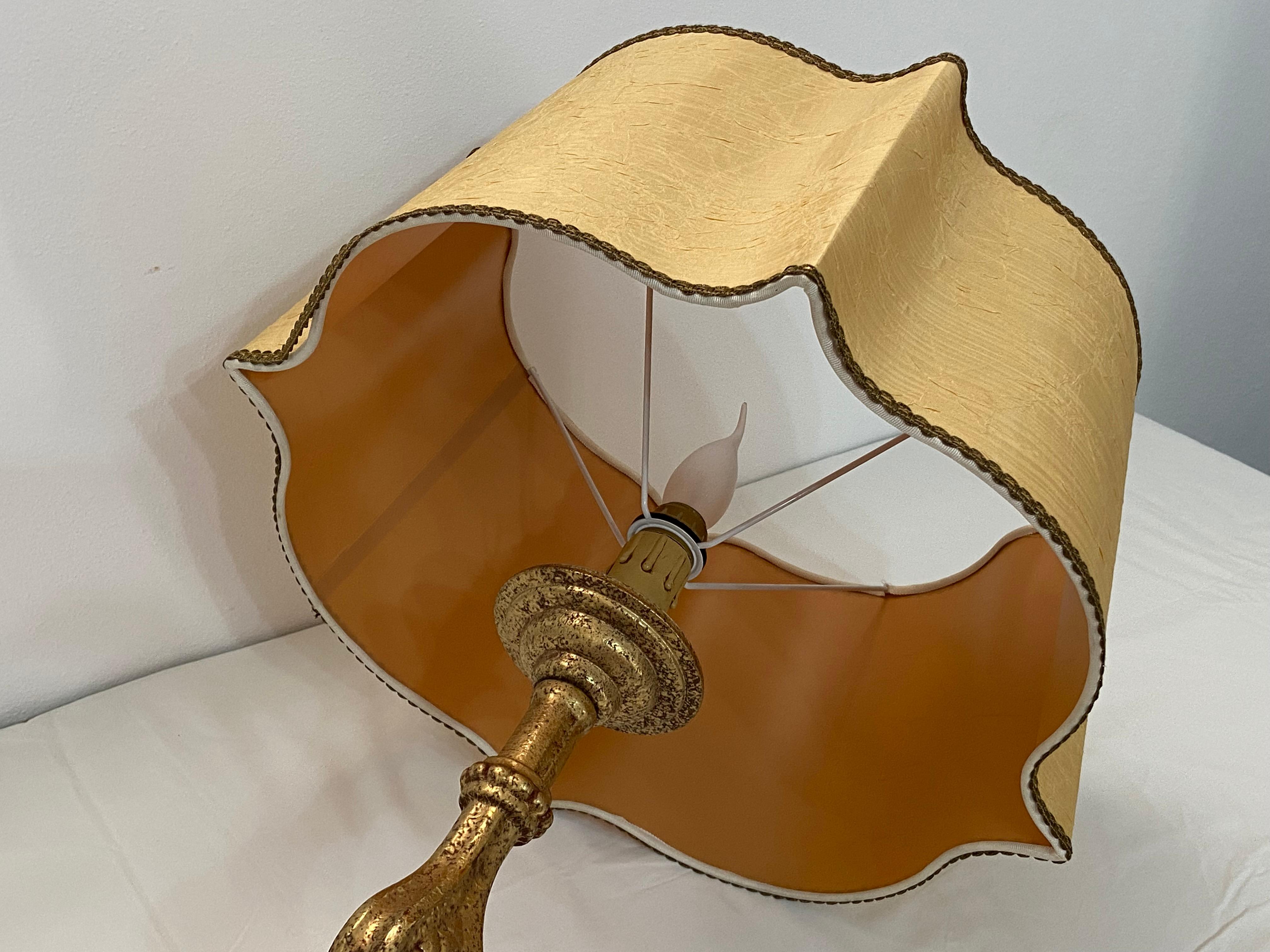Table Lamp in Gilded Porcelain, by Edoardo Tasca For Sale 5