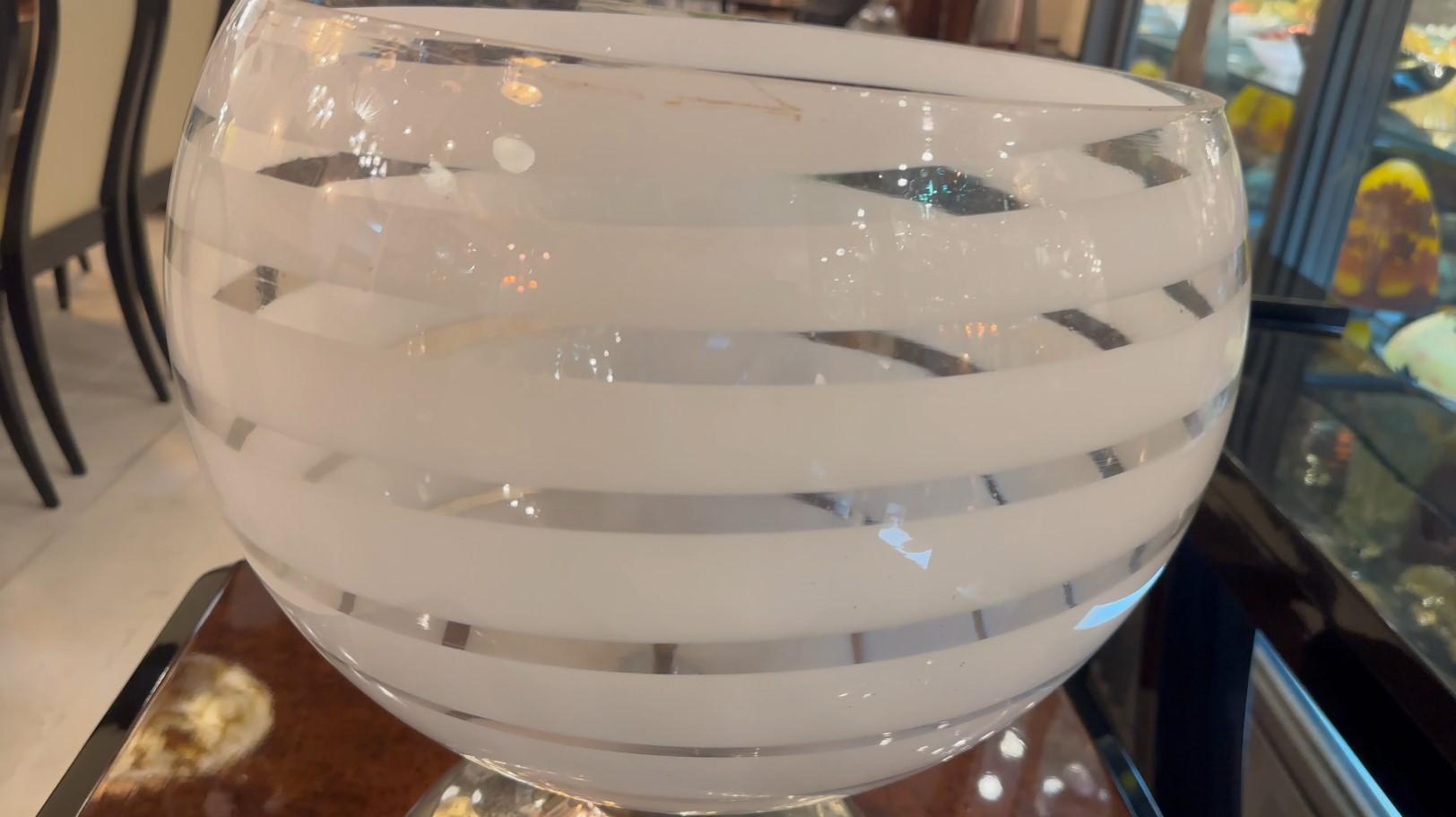 Lampe de table en verre et chrome, 1960, italienne en vente 4