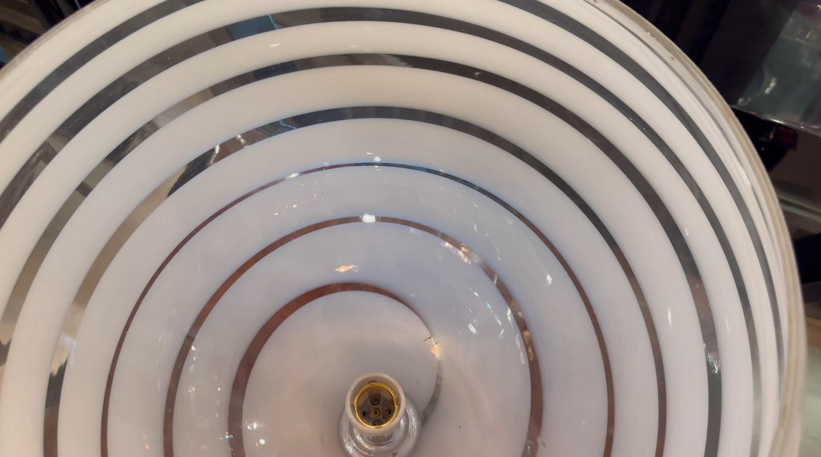 Lampe de table en verre et chrome, 1960, italienne Bon état - En vente à Ciudad Autónoma Buenos Aires, C