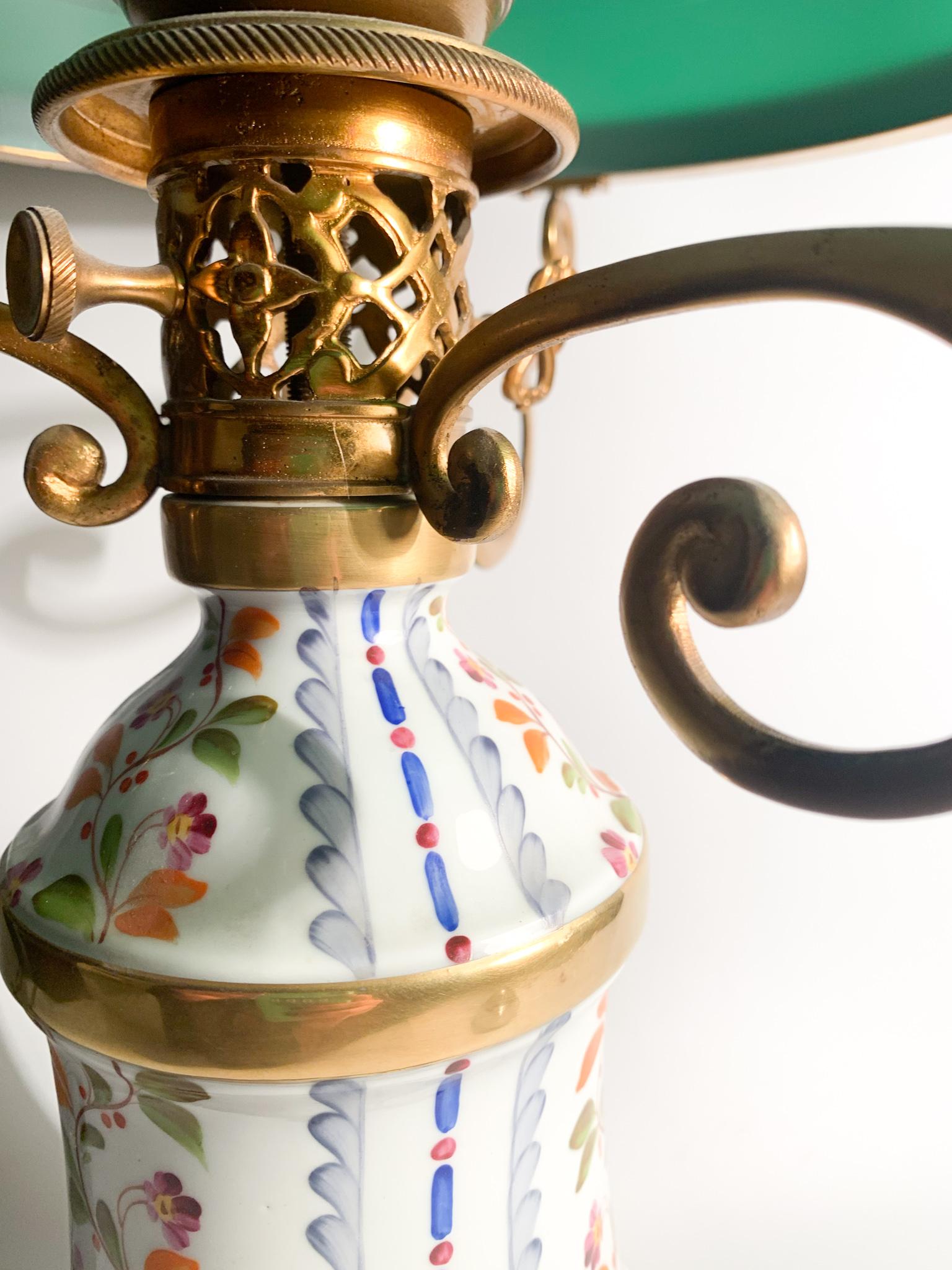 Table Lamp in Hand Painted Sevres Porcelain and Glass Lampshade from the 1940s For Sale 3