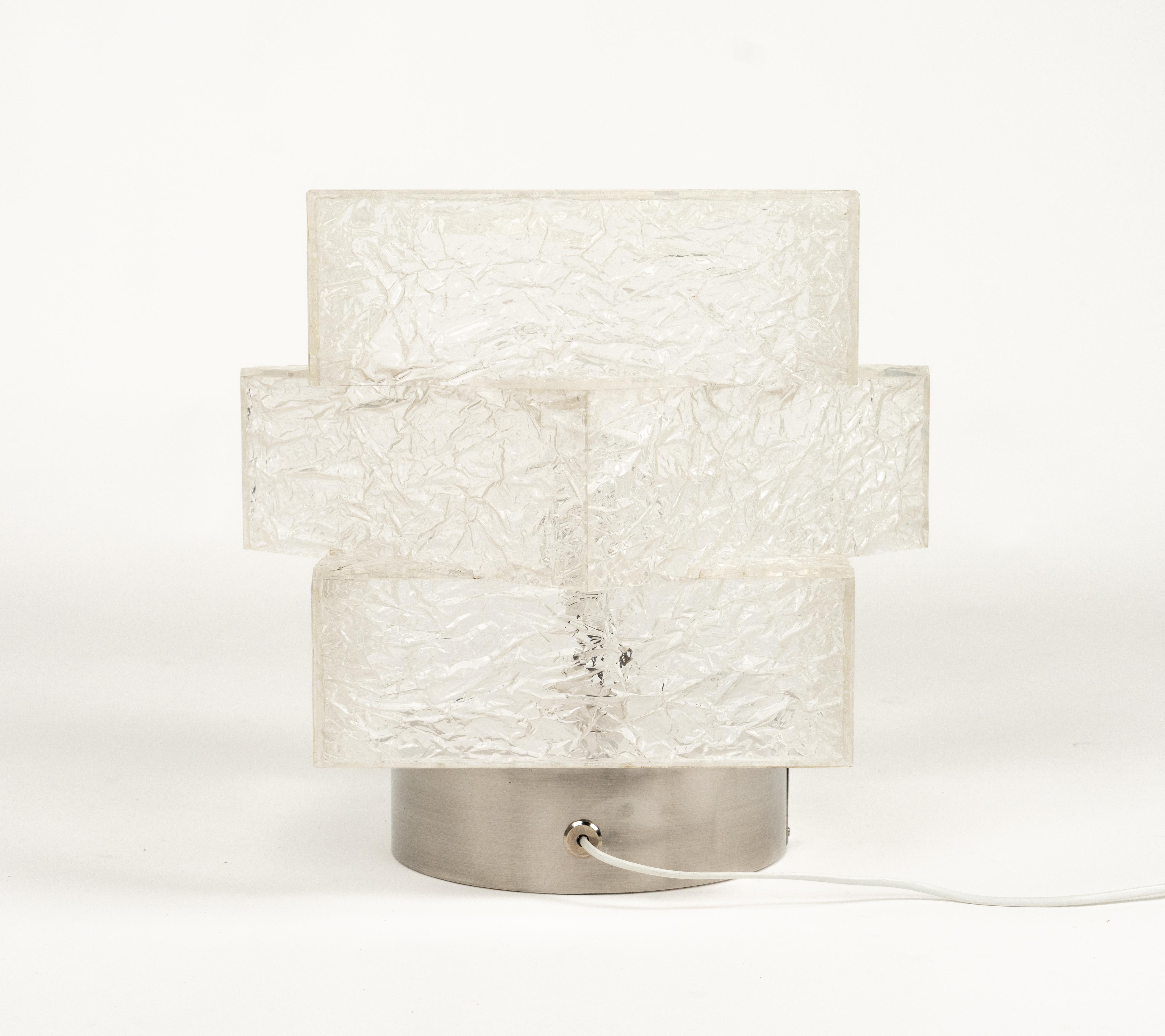 Late 20th Century Table Lamp in Ice Effect Lucite and Aluminum Willy Rizzo Style, Italy 1970s For Sale