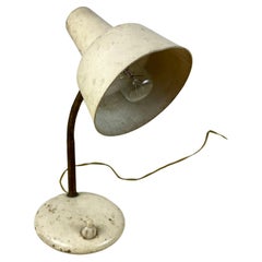 Lámpara de mesa en metal lacado y latón, Italia, años 50
