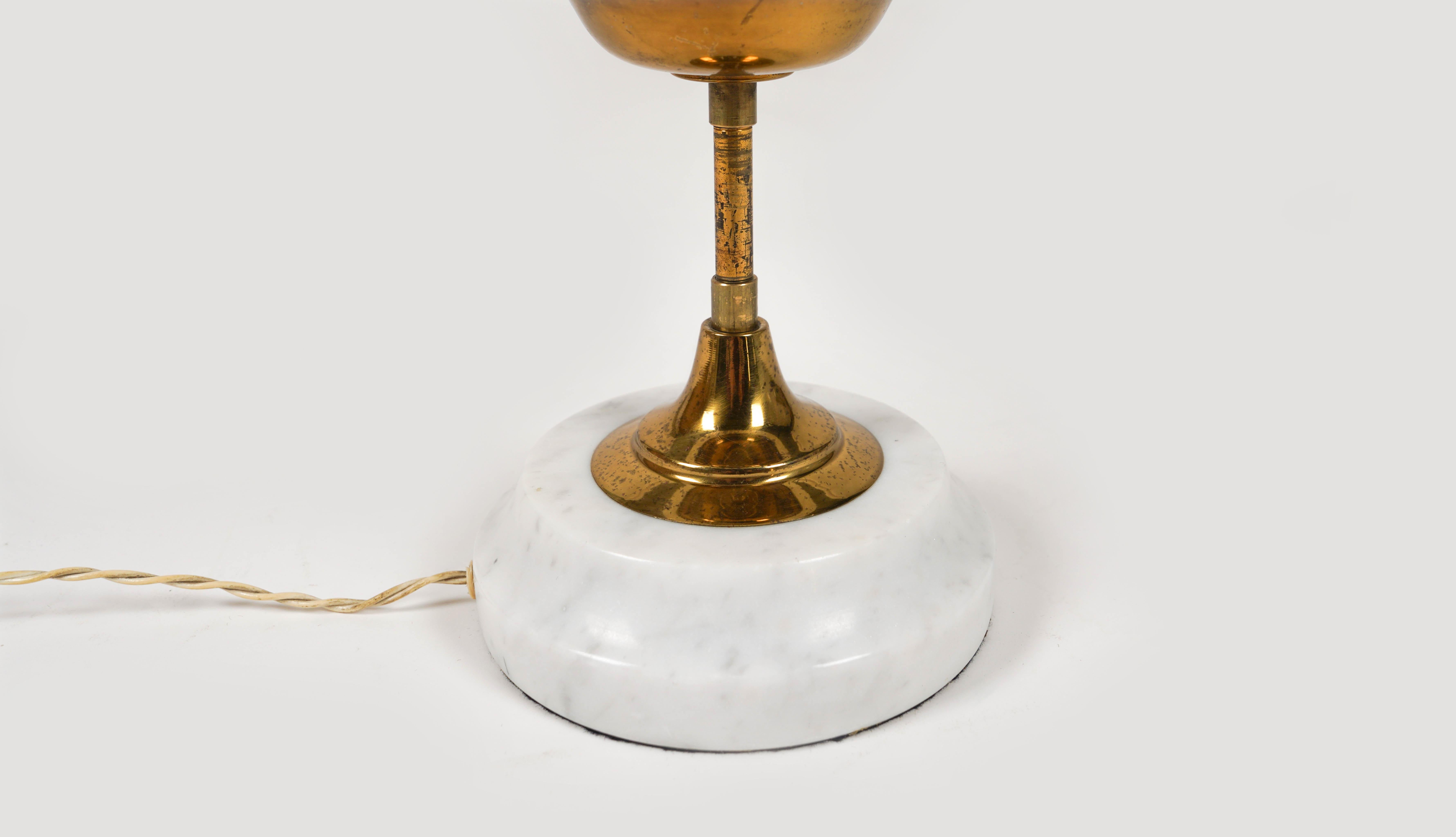 Table Lamp in Marble, Brass and Opaline Glass Stilnovo Style, Italy 1960s In Good Condition For Sale In Rome, IT