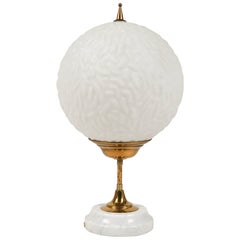 Lampe de bureau en marbre, laiton et verre opalin de style Stilnovo, Italie, années 1960