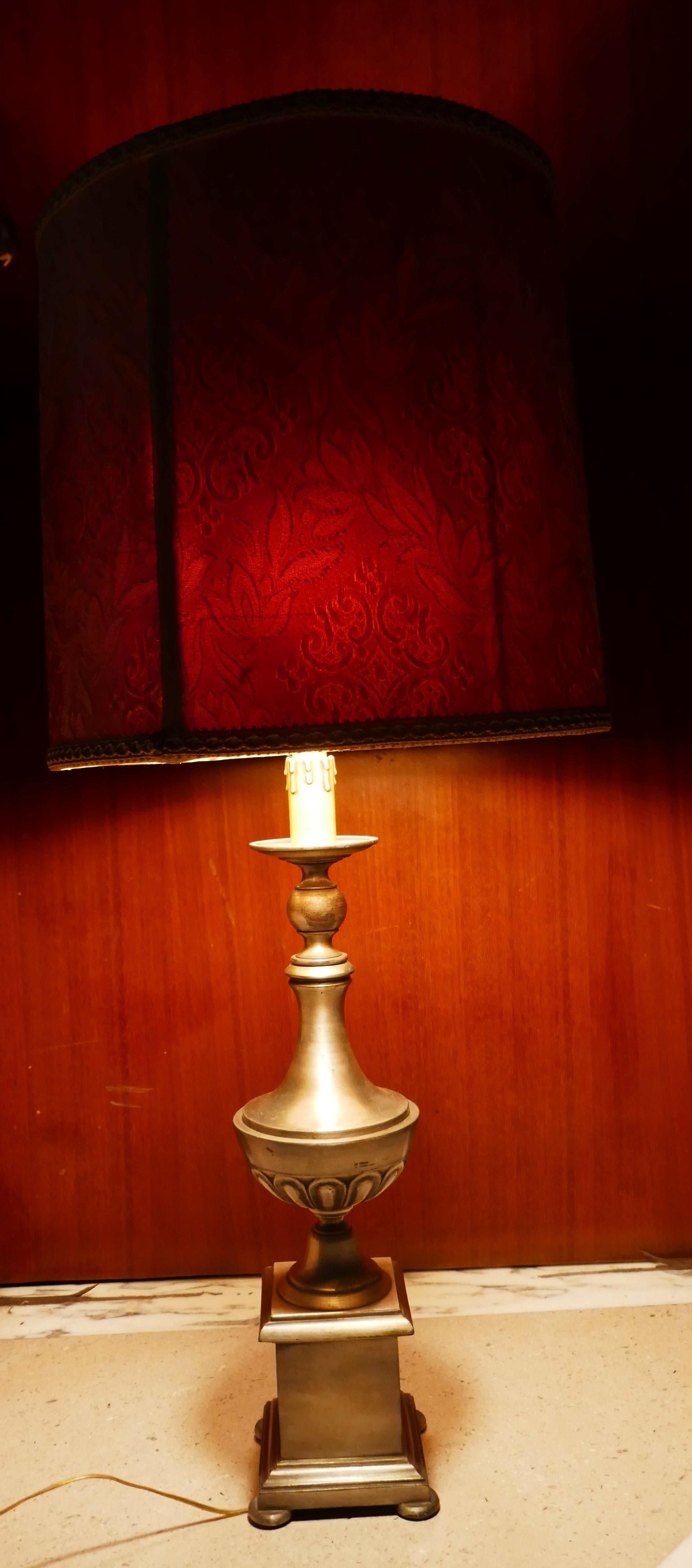 Lampe à poser en métal et diffuseur en damas Bon état - En vente à Lugo, IT